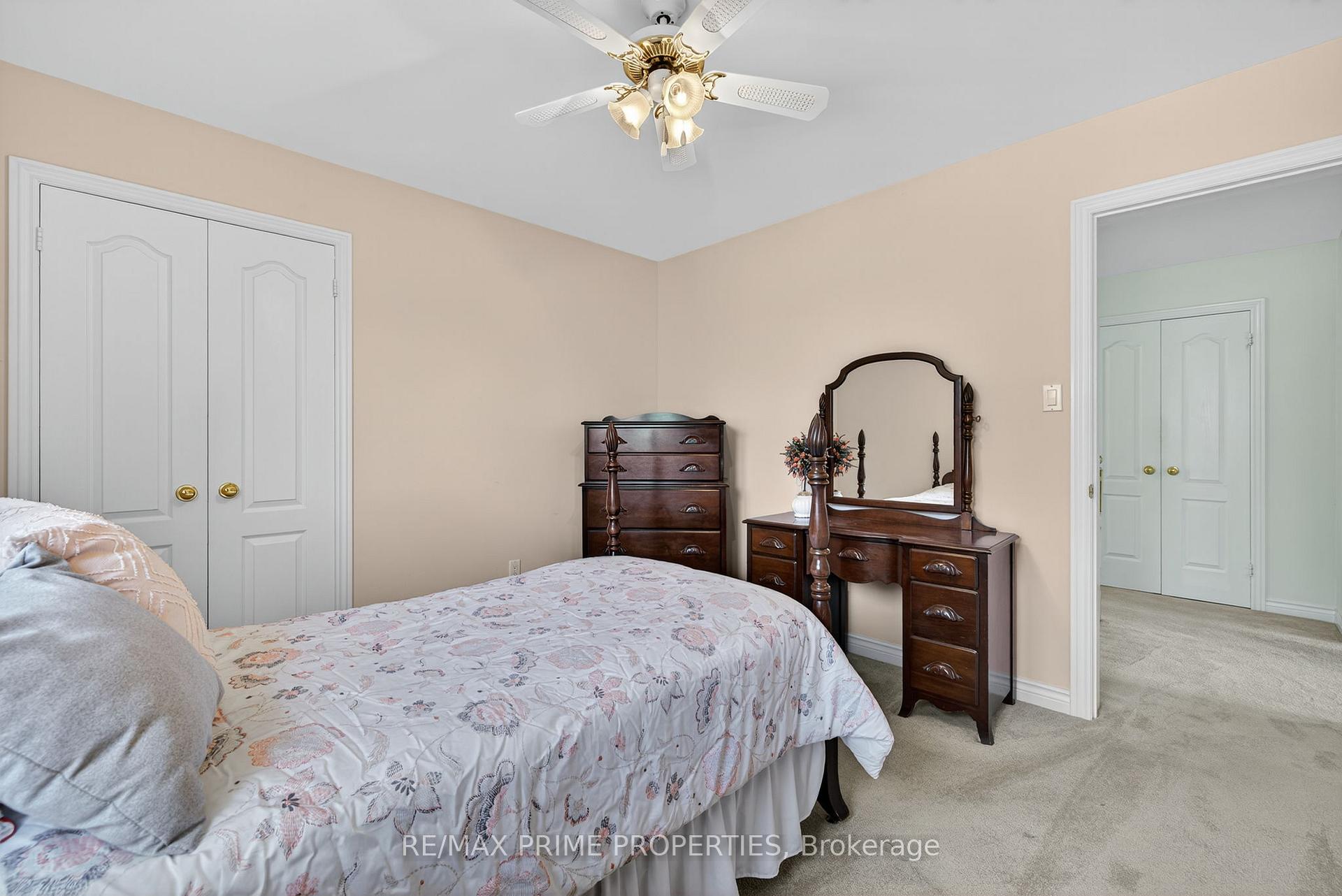 Photo 22 of 396 Devanjan Circle, Newmarket, Gorham-College Manor — HOMEH