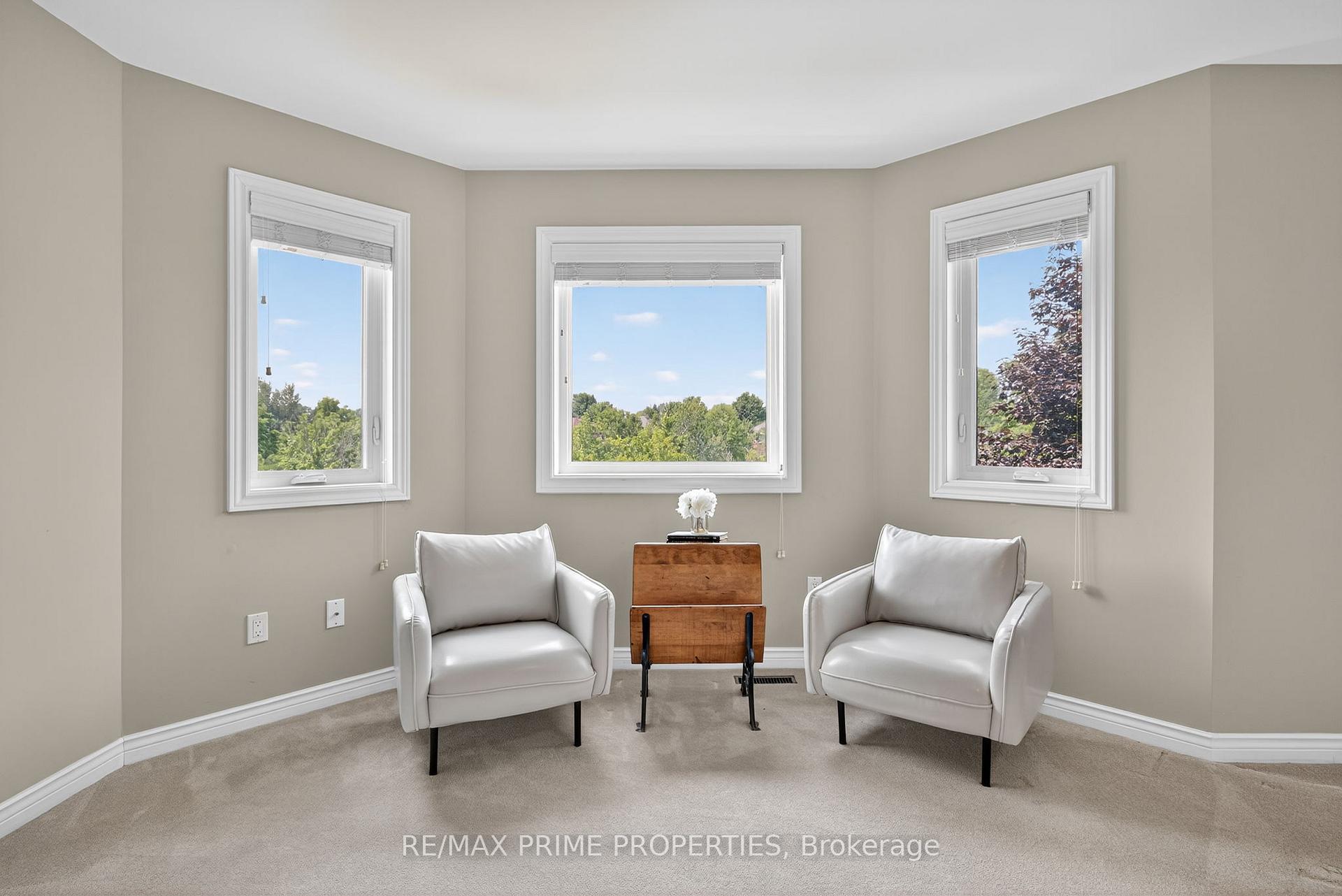 Photo 26 of 396 Devanjan Circle, Newmarket, Gorham-College Manor — HOMEH
