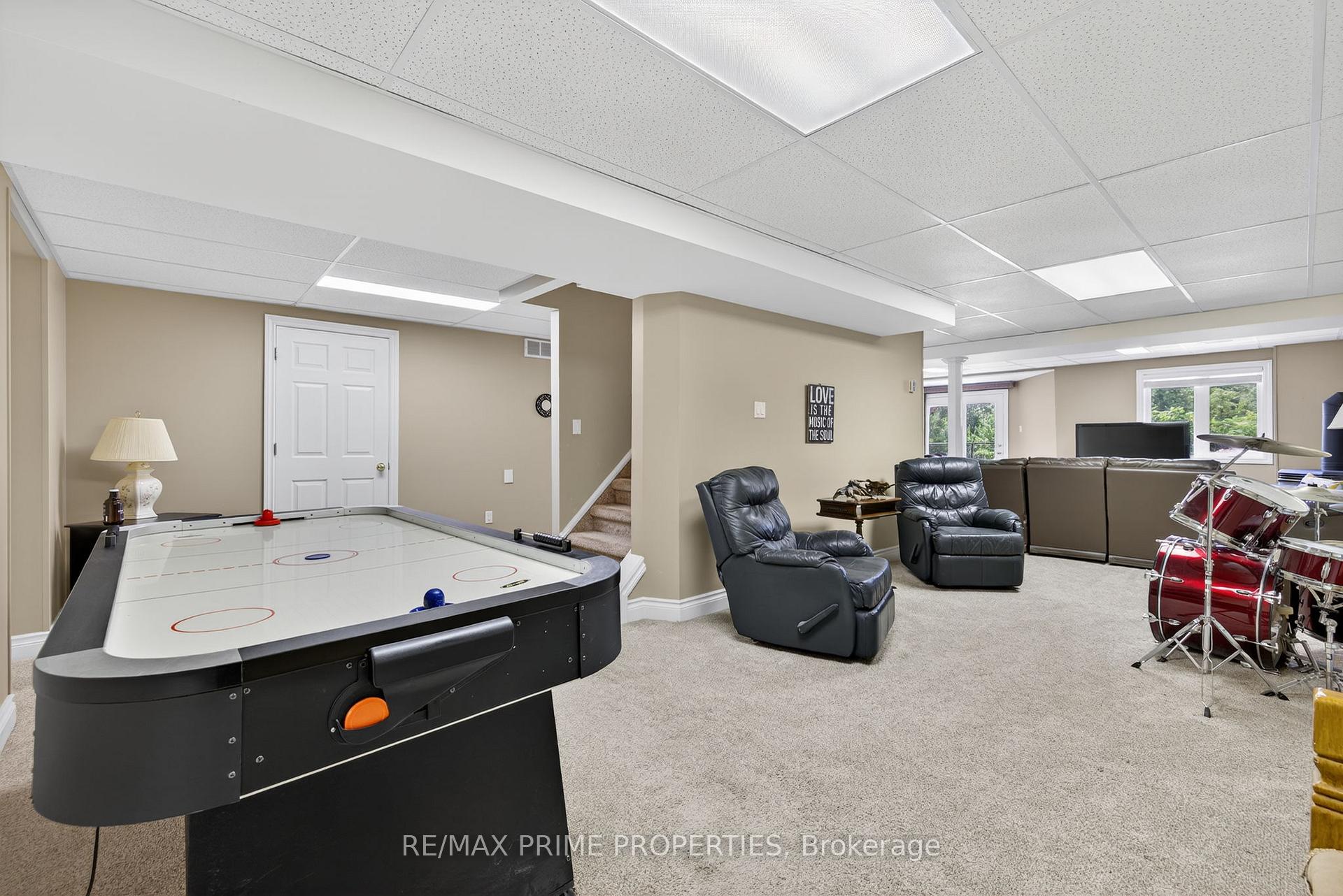 Photo 30 of 396 Devanjan Circle, Newmarket, Gorham-College Manor — HOMEH