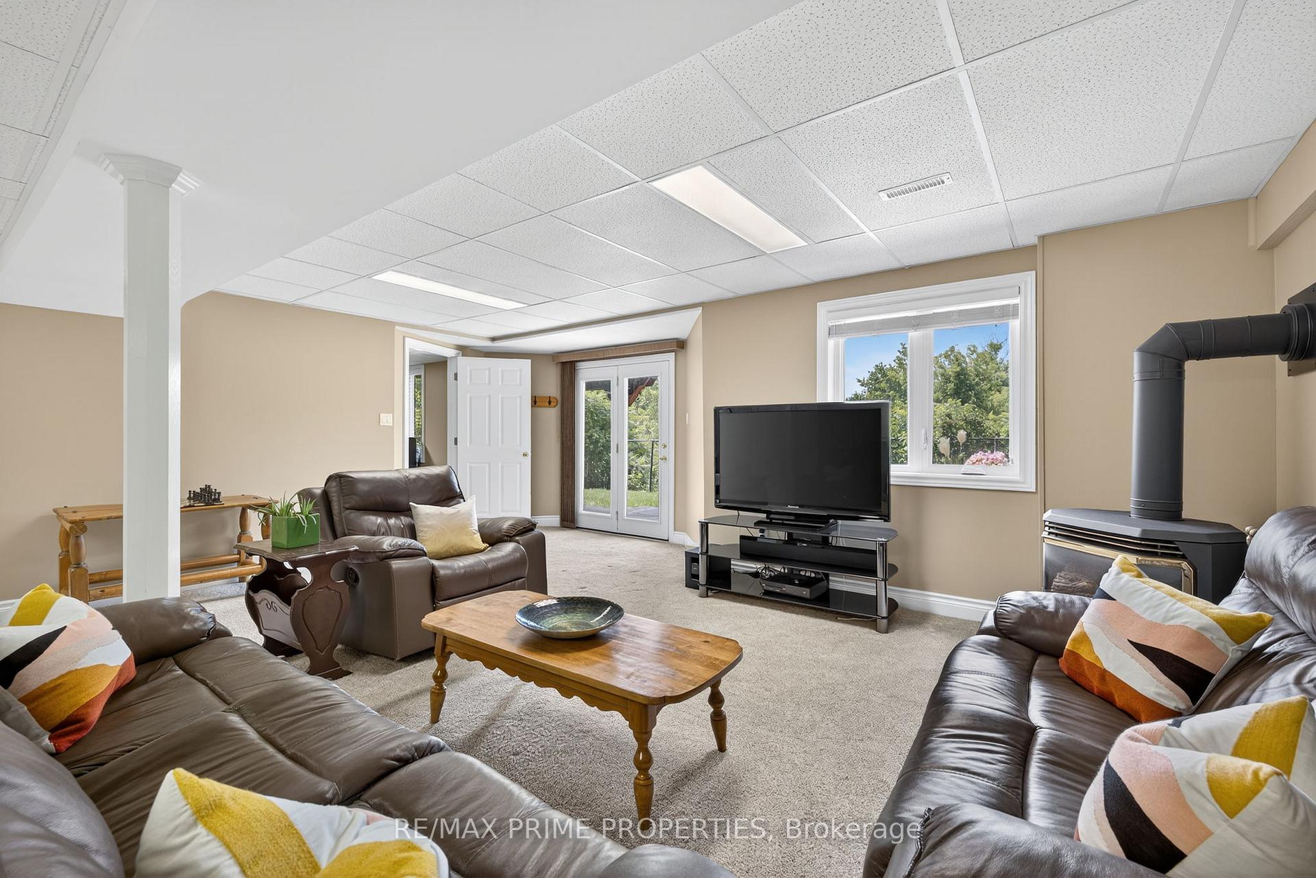 Photo 31 of 396 Devanjan Circle, Newmarket, Gorham-College Manor — HOMEH