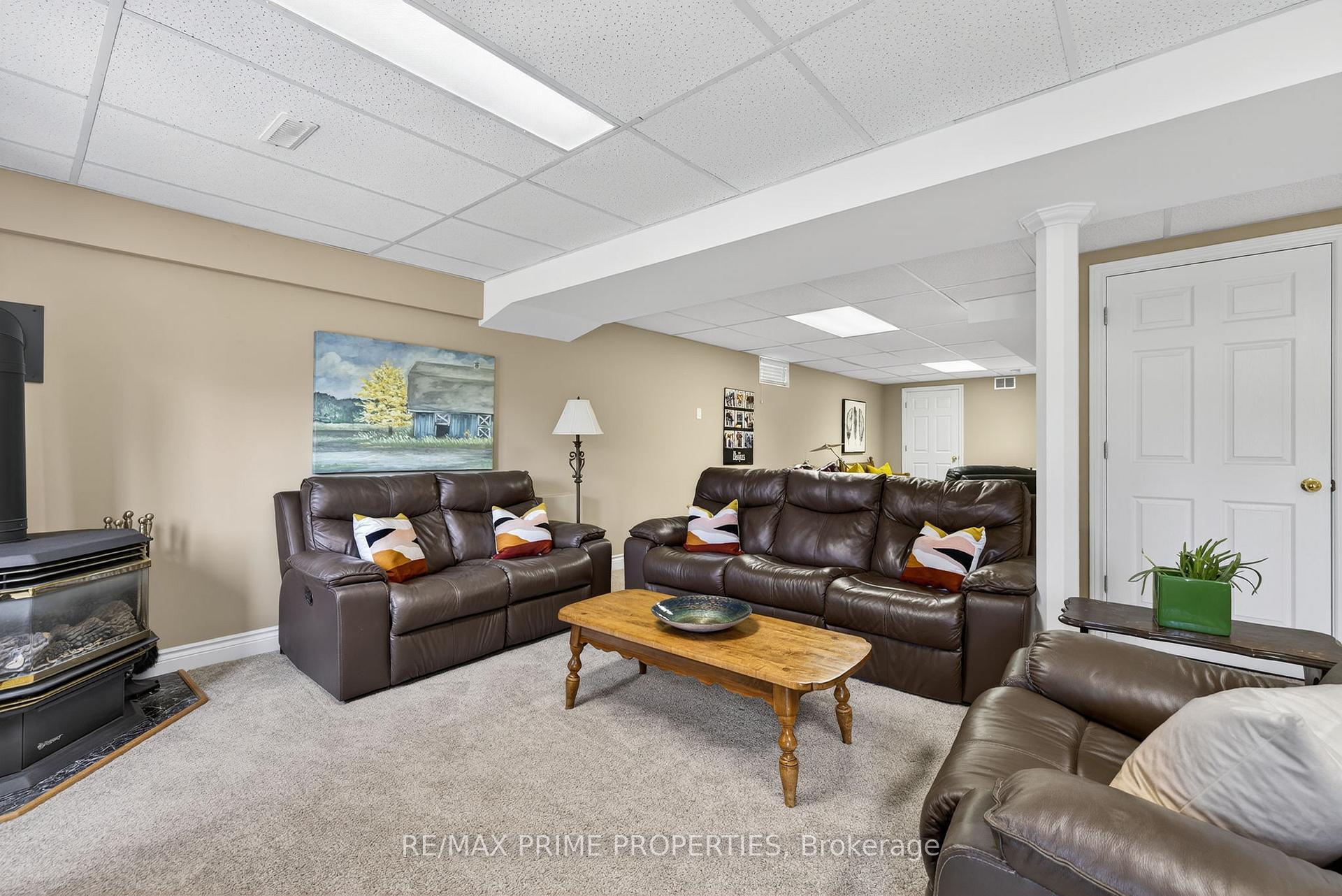 Photo 33 of 396 Devanjan Circle, Newmarket, Gorham-College Manor — HOMEH
