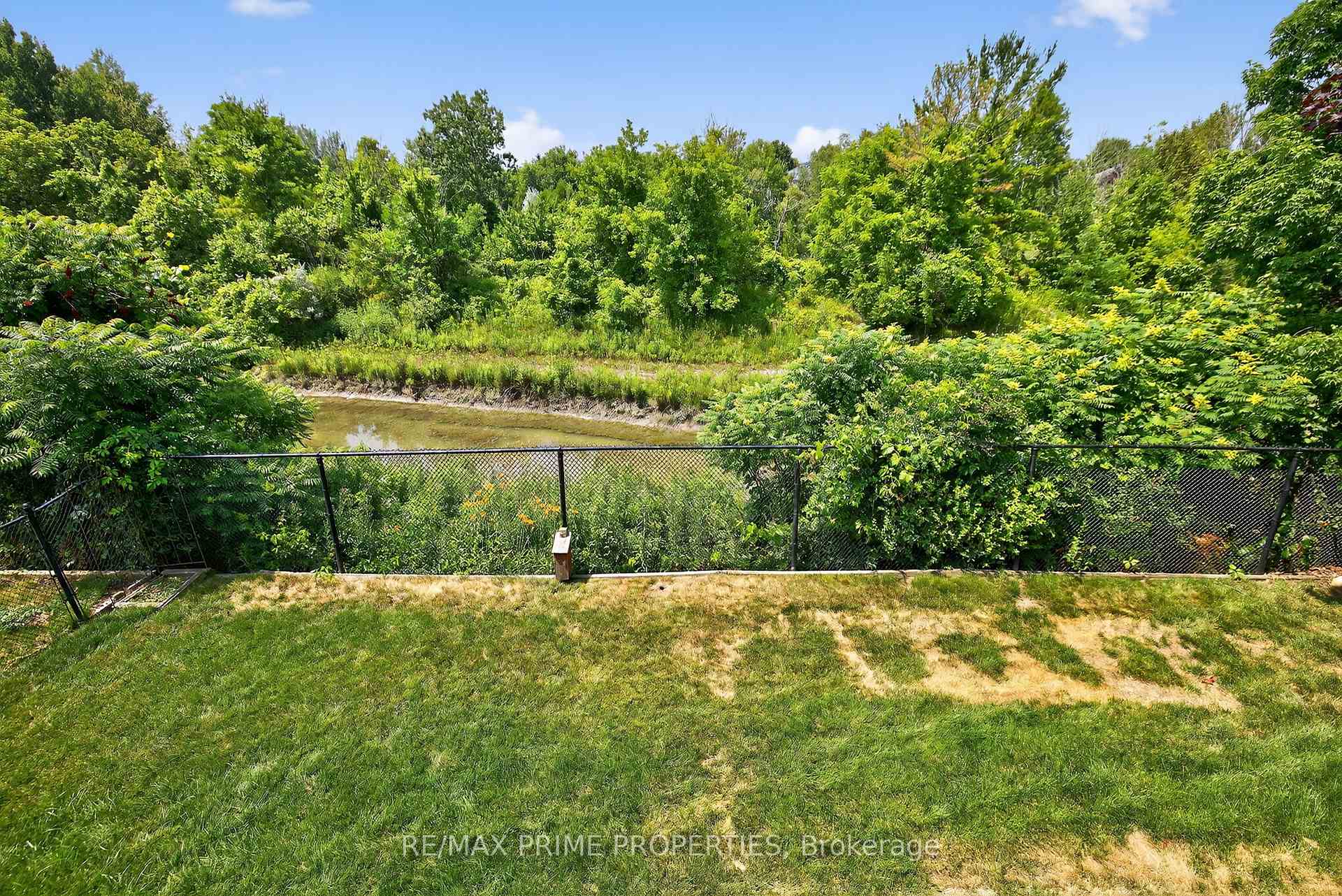 Photo 37 of 396 Devanjan Circle, Newmarket, Gorham-College Manor — HOMEH