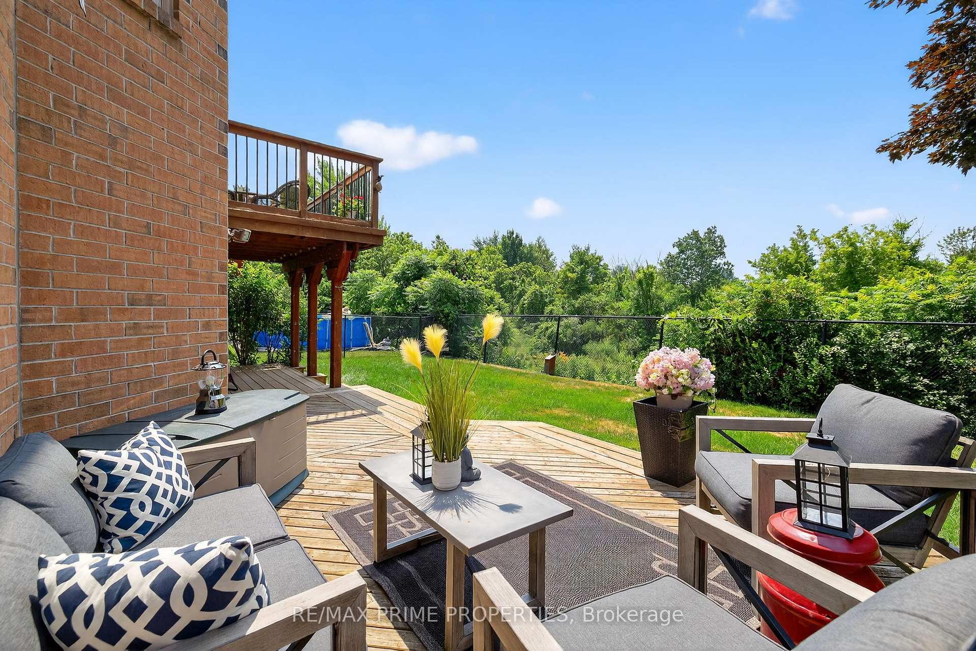 Photo 41 of 396 Devanjan Circle, Newmarket, Gorham-College Manor — HOMEH