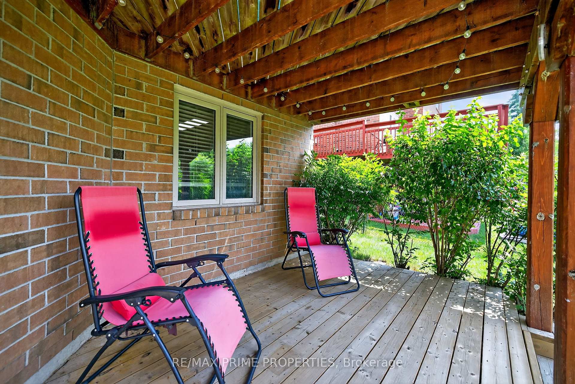 Photo 43 of 396 Devanjan Circle, Newmarket, Gorham-College Manor — HOMEH