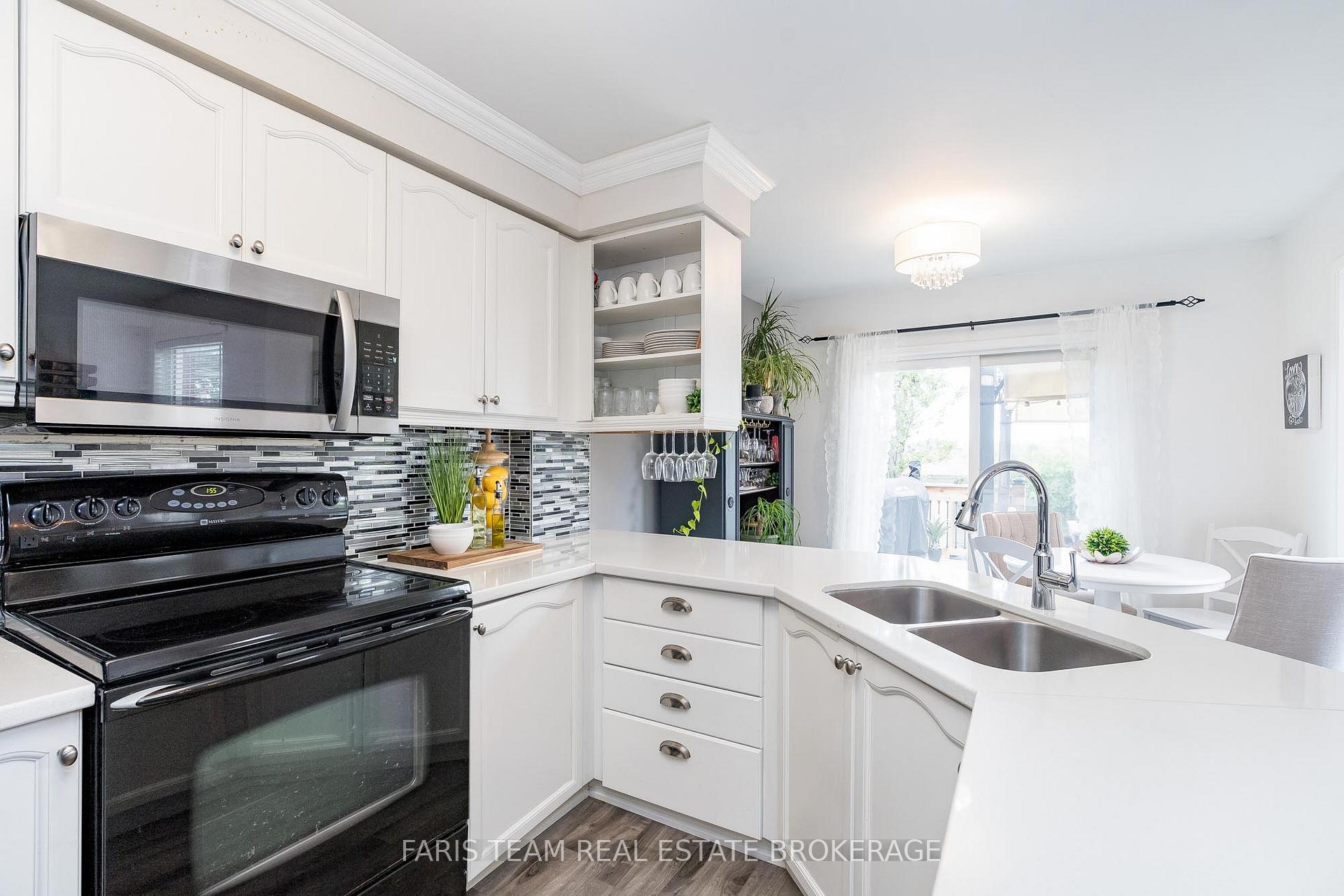 Photo 5 of 50 Smith Street, New Tecumseth, Alliston — HOMEH