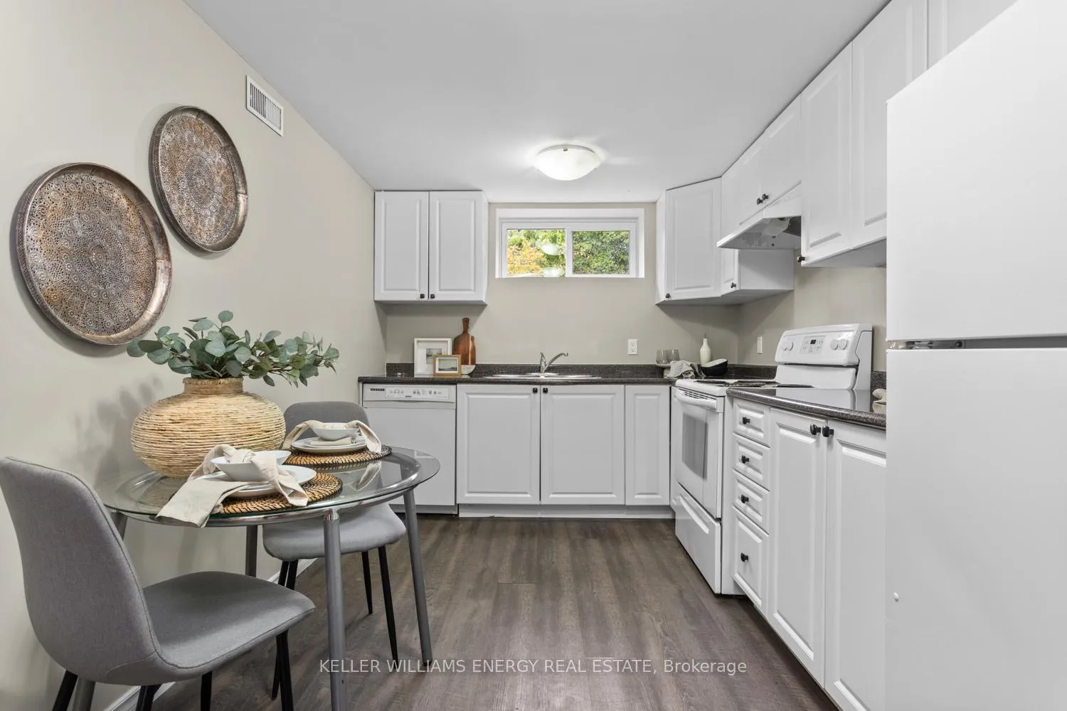 Photo 8 of Unit Lower, 929 Southdown Drive, Oshawa, Donevan — HOMEH