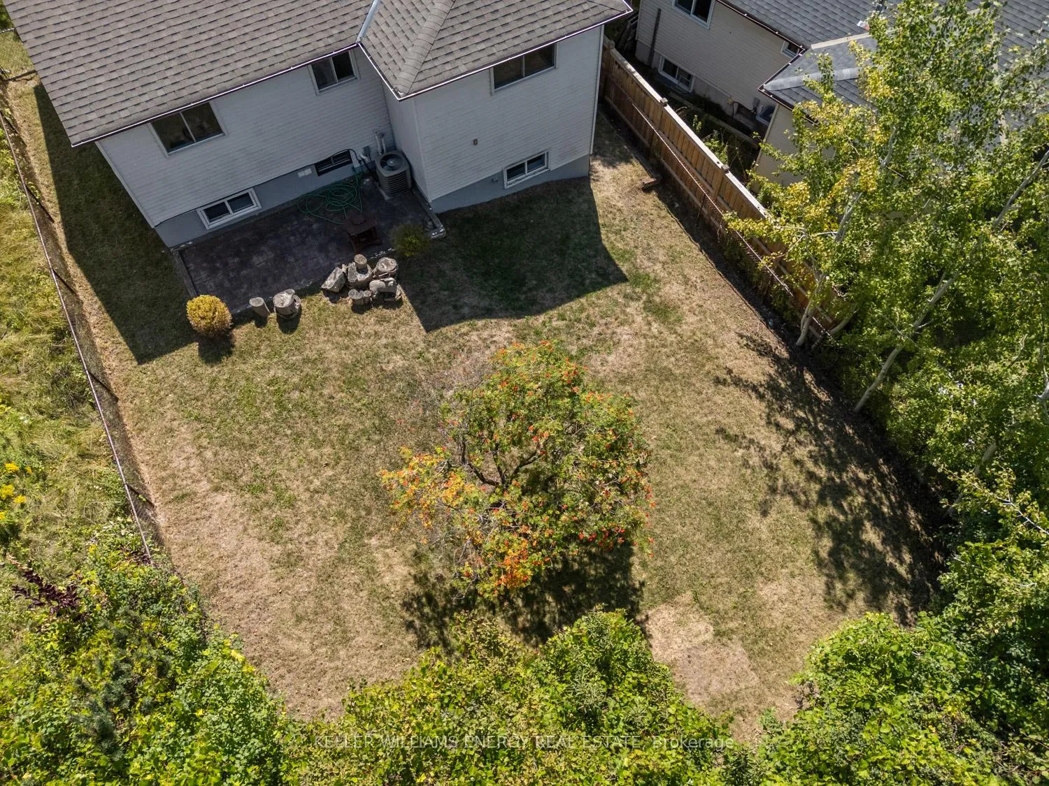 Photo 16 of Unit Lower, 929 Southdown Drive, Oshawa, Donevan — HOMEH