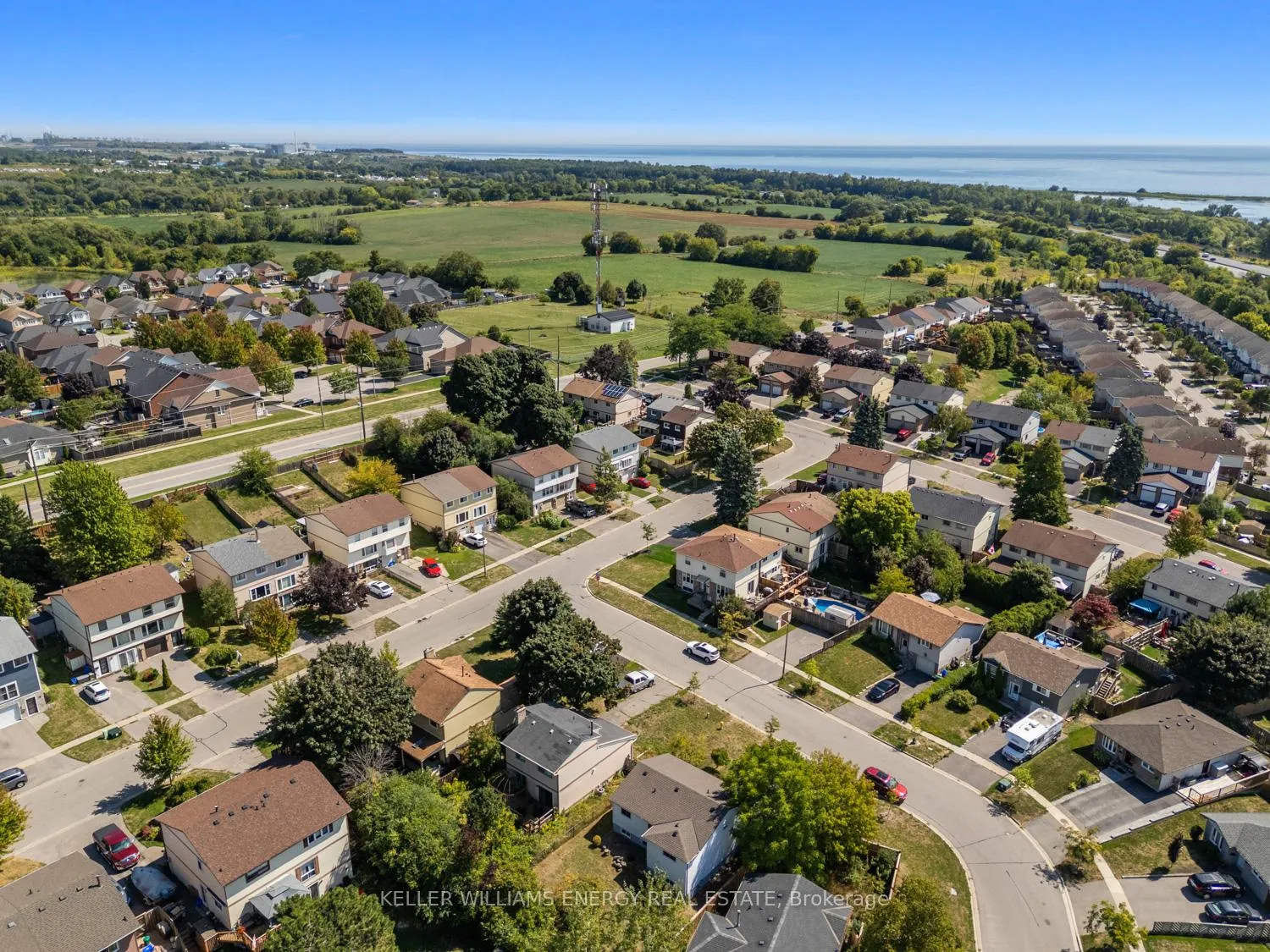 Photo 19 of Unit Lower, 929 Southdown Drive, Oshawa, Donevan — HOMEH