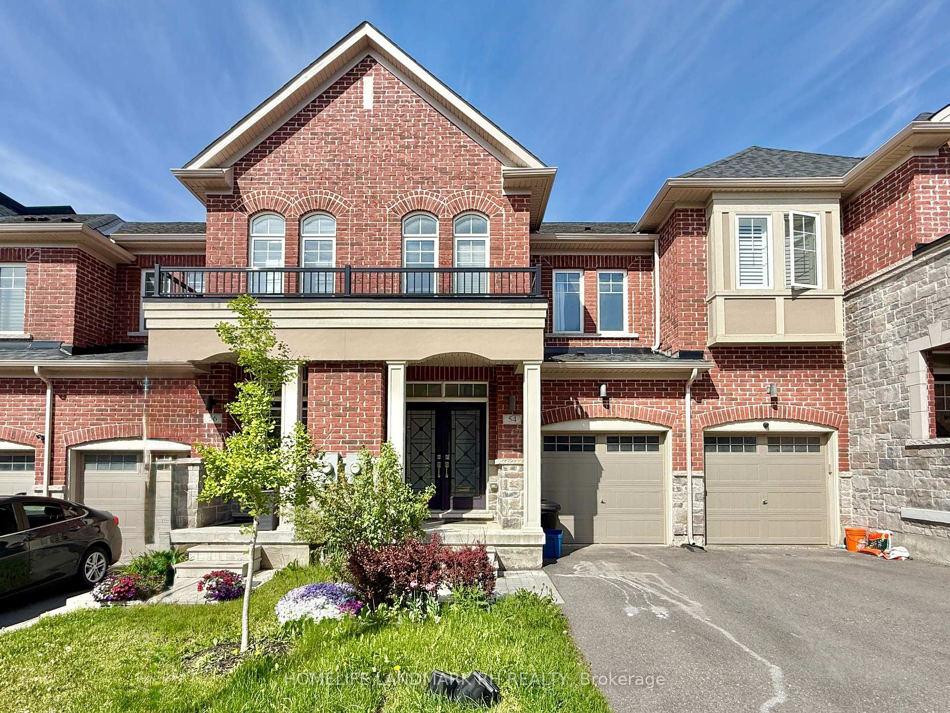Front of 54 Dundonald Trail