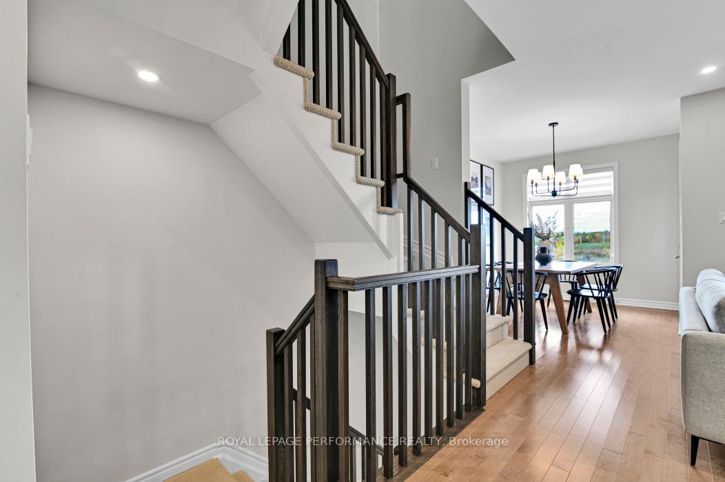 Photo 5 of 22 Verglas Lane, Ottawa, Mer Bleue/Bradley Estates/Anderson Park — HOMEH