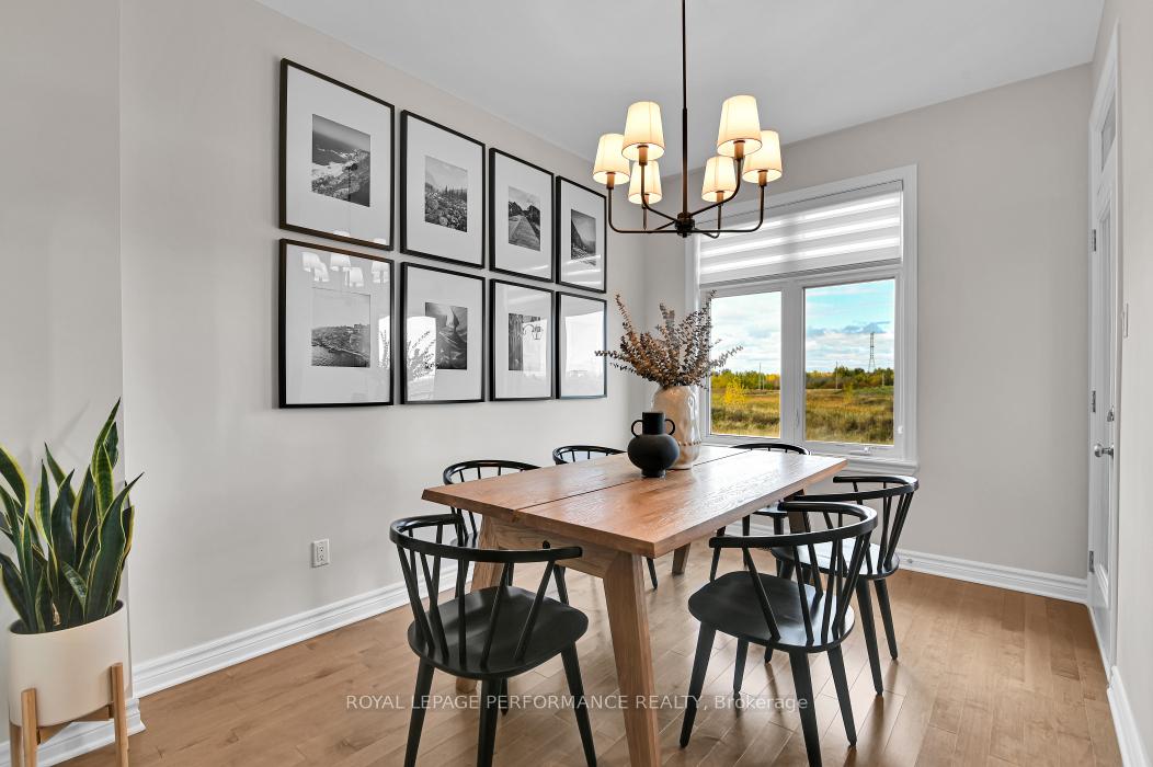 Photo 13 of 22 Verglas Lane, Ottawa, Mer Bleue/Bradley Estates/Anderson Park — HOMEH