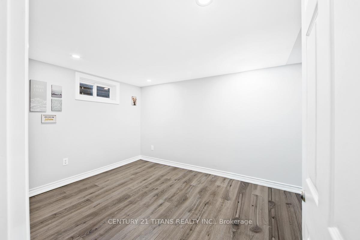 Photo 17 of 857 Masson Street, Oshawa, Centennial — HOMEH