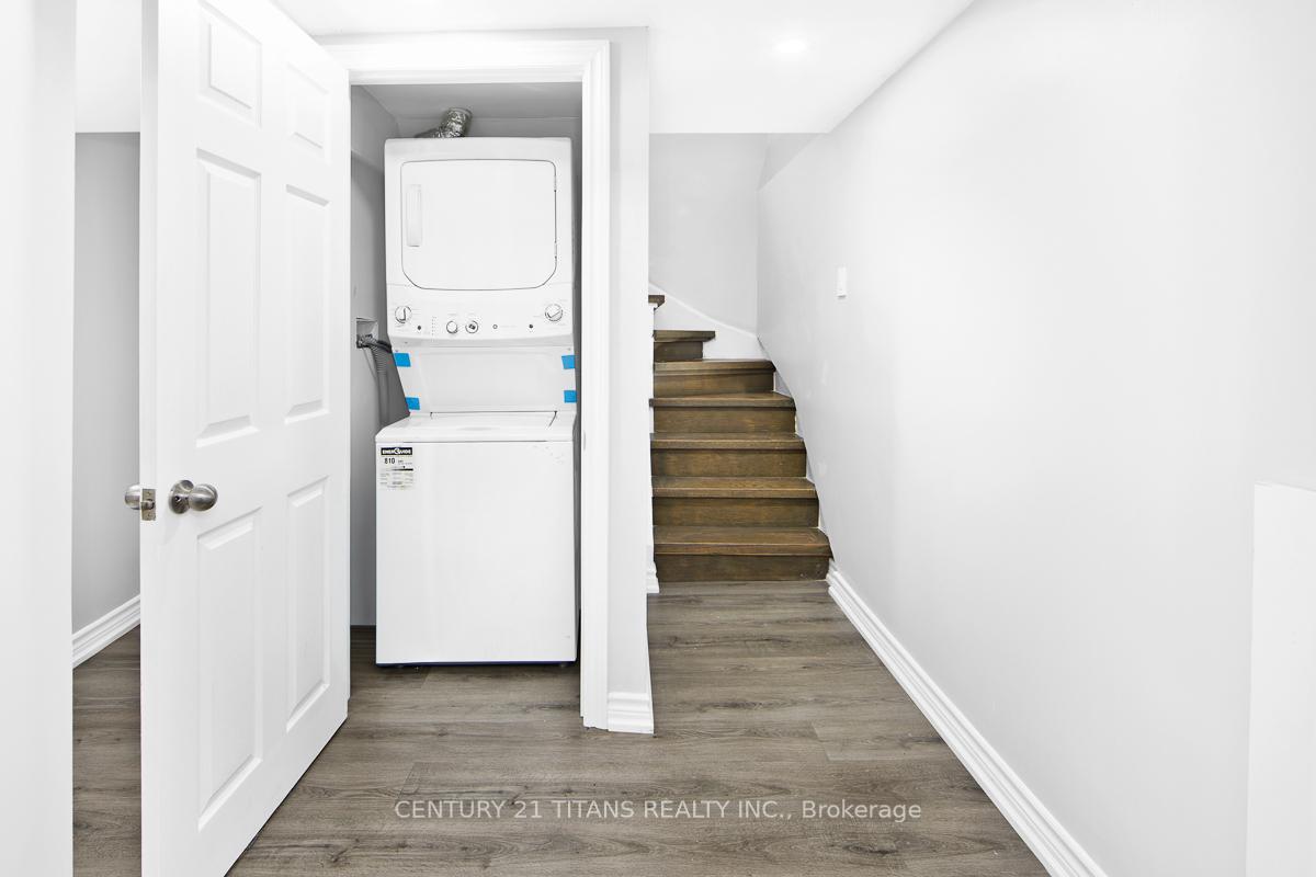 Photo 20 of 857 Masson Street, Oshawa, Centennial — HOMEH