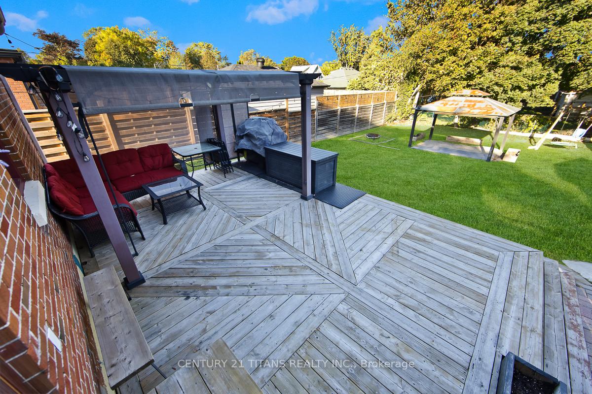 Photo 21 of 857 Masson Street, Oshawa, Centennial — HOMEH