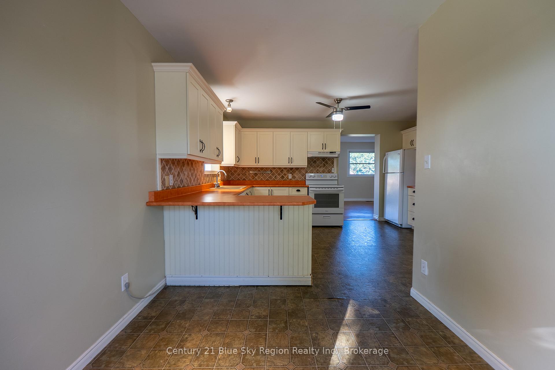Photo 3 of 229 Labreche Drive, North Bay, Ferris — HOMEH