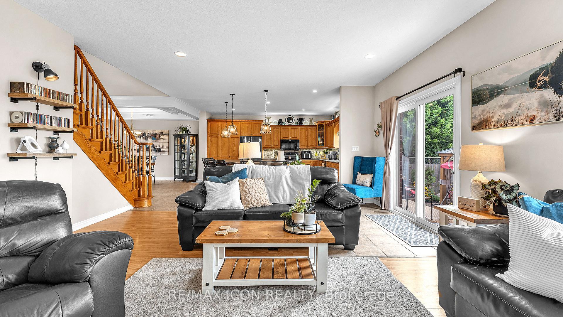 Photo 5 of 17 Hamilton Street E, North Middlesex, Alisa Craig — HOMEH
