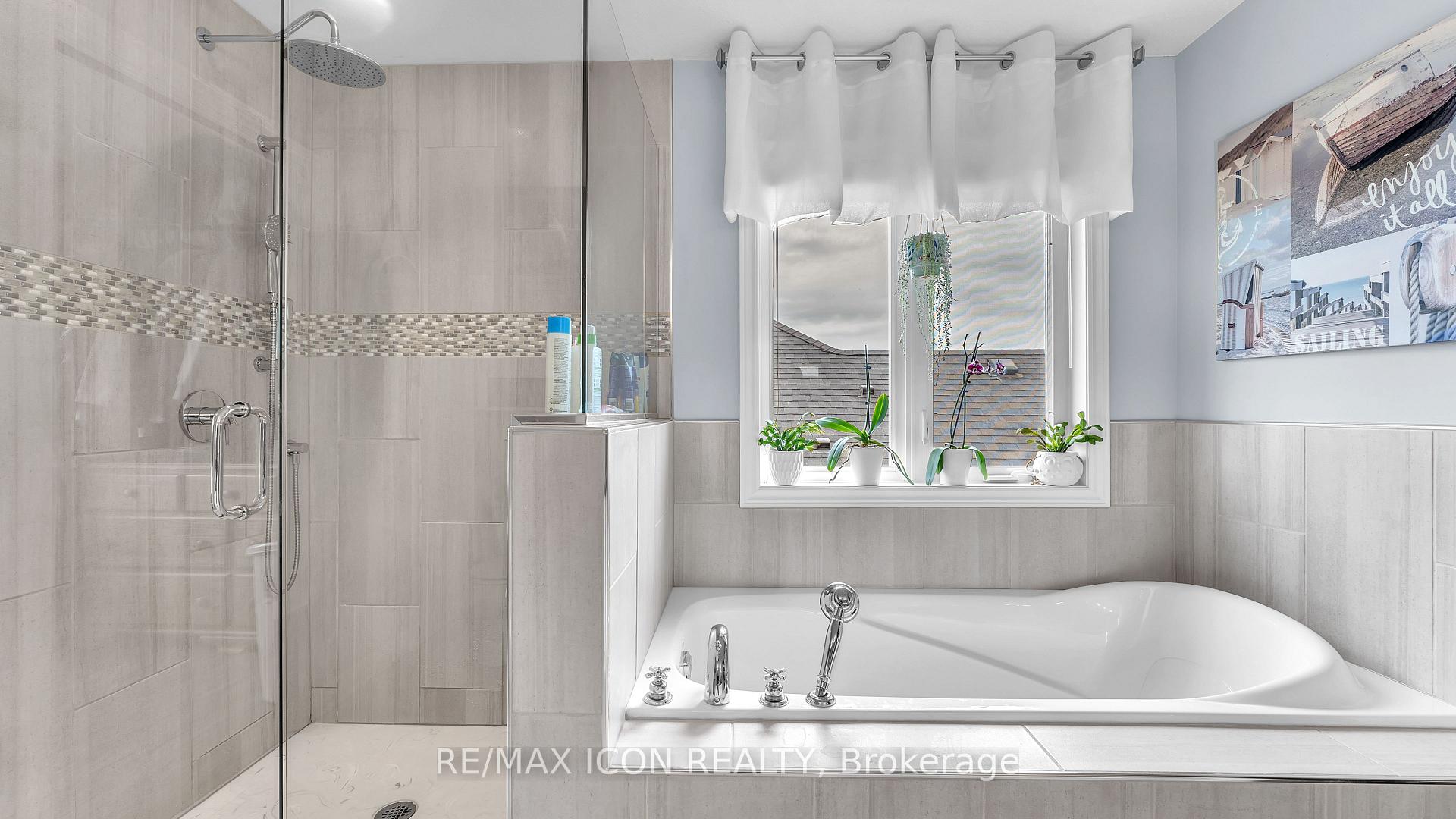 Photo 18 of 17 Hamilton Street E, North Middlesex, Alisa Craig — HOMEH