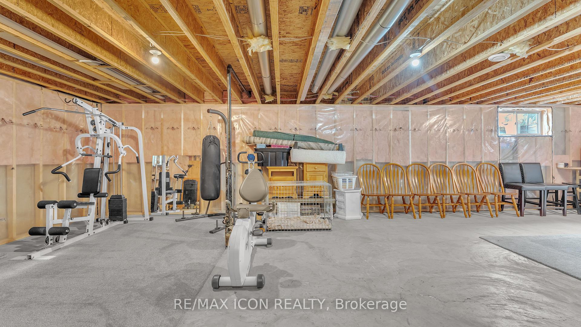 Photo 22 of 17 Hamilton Street E, North Middlesex, Alisa Craig — HOMEH