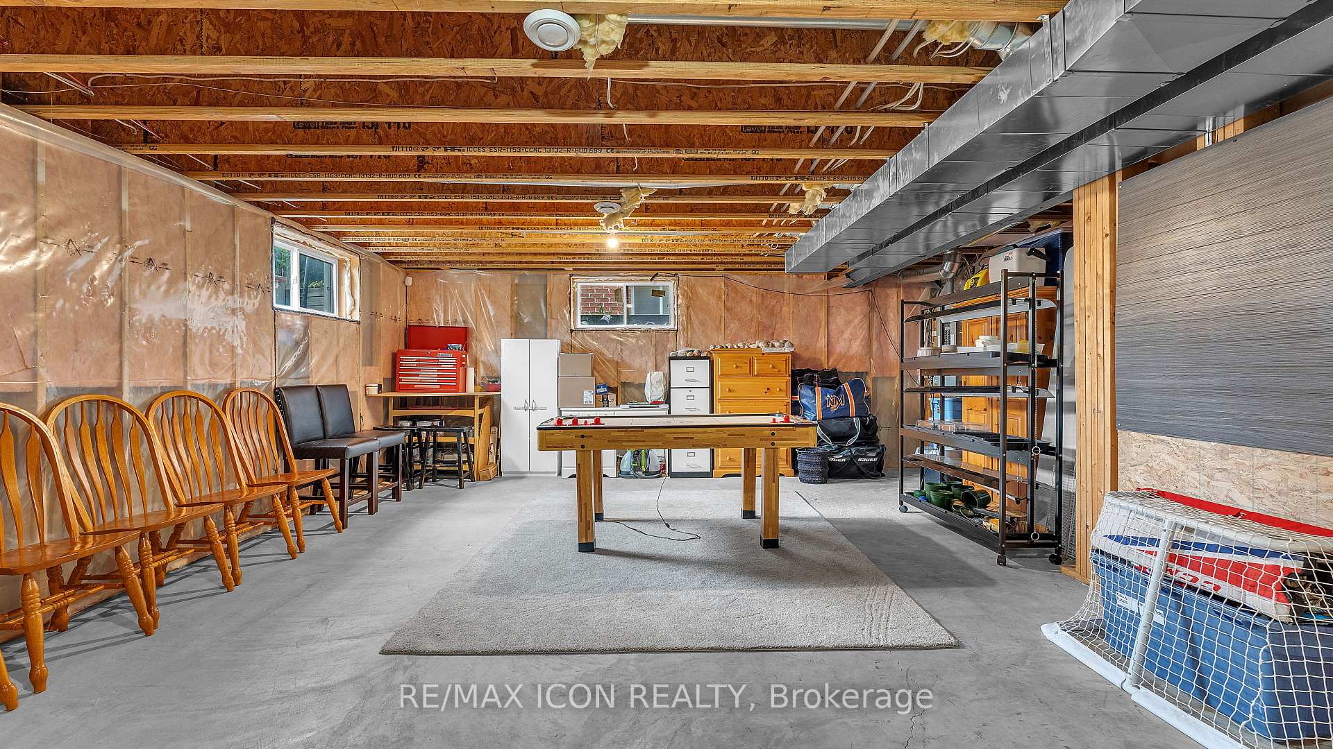 Photo 23 of 17 Hamilton Street E, North Middlesex, Alisa Craig — HOMEH