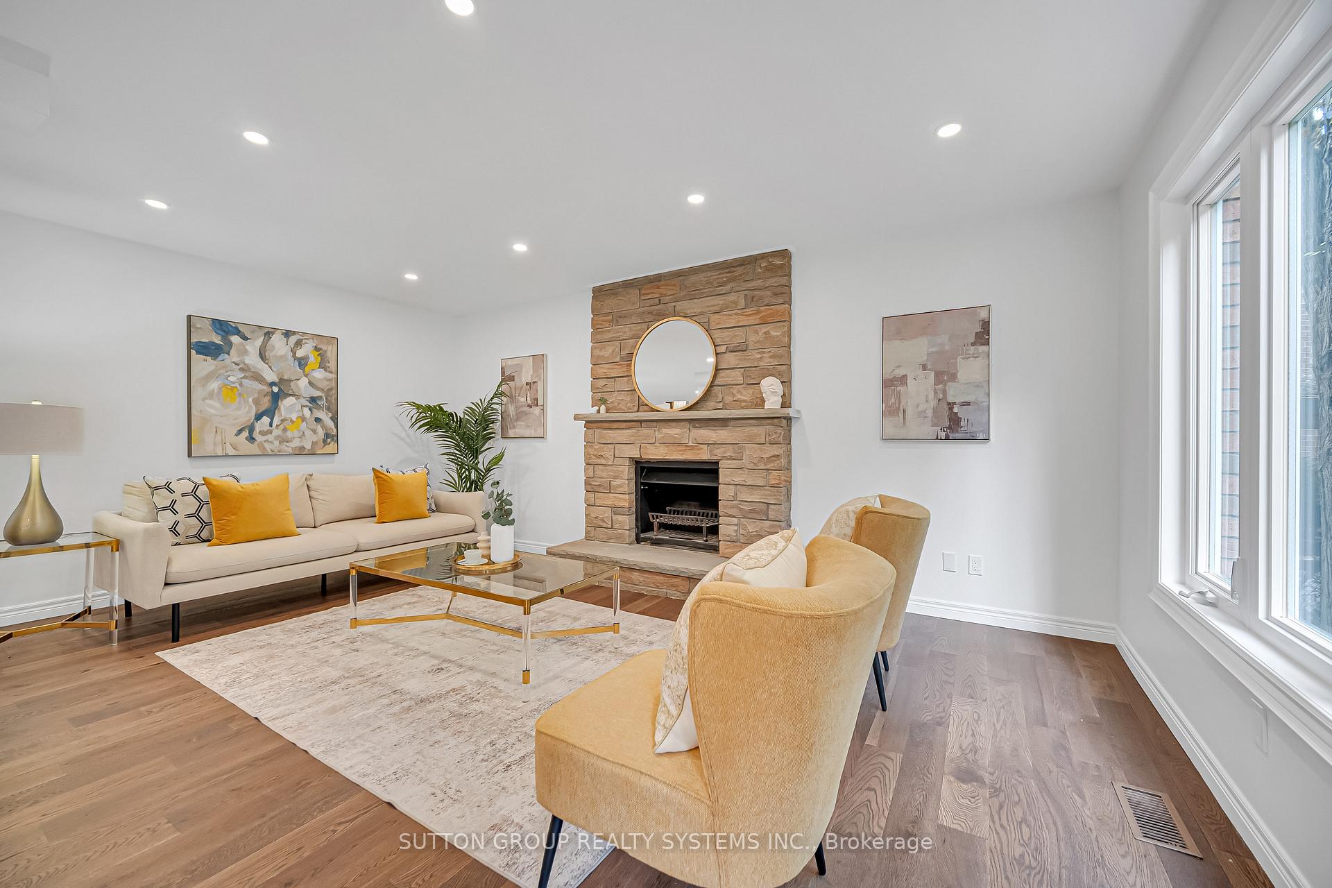 Photo 8 of 1280 Springwood Crescent, Oakville, Glen Abbey — HOMEH