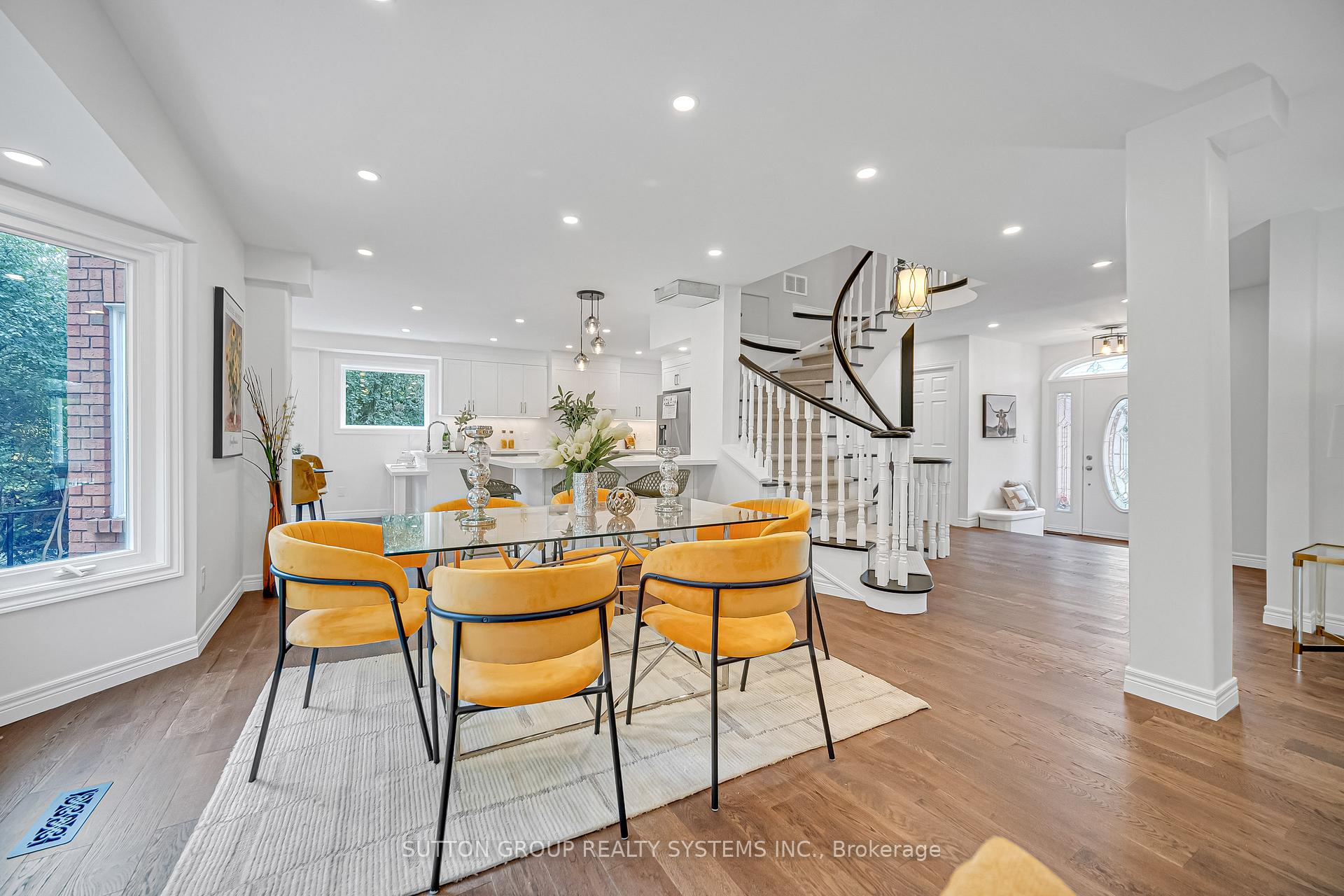 Photo 9 of 1280 Springwood Crescent, Oakville, Glen Abbey — HOMEH