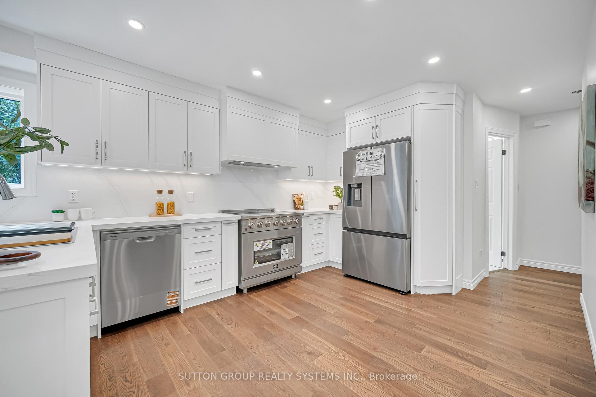 Photo 15 of 1280 Springwood Crescent, Oakville, Glen Abbey — HOMEH