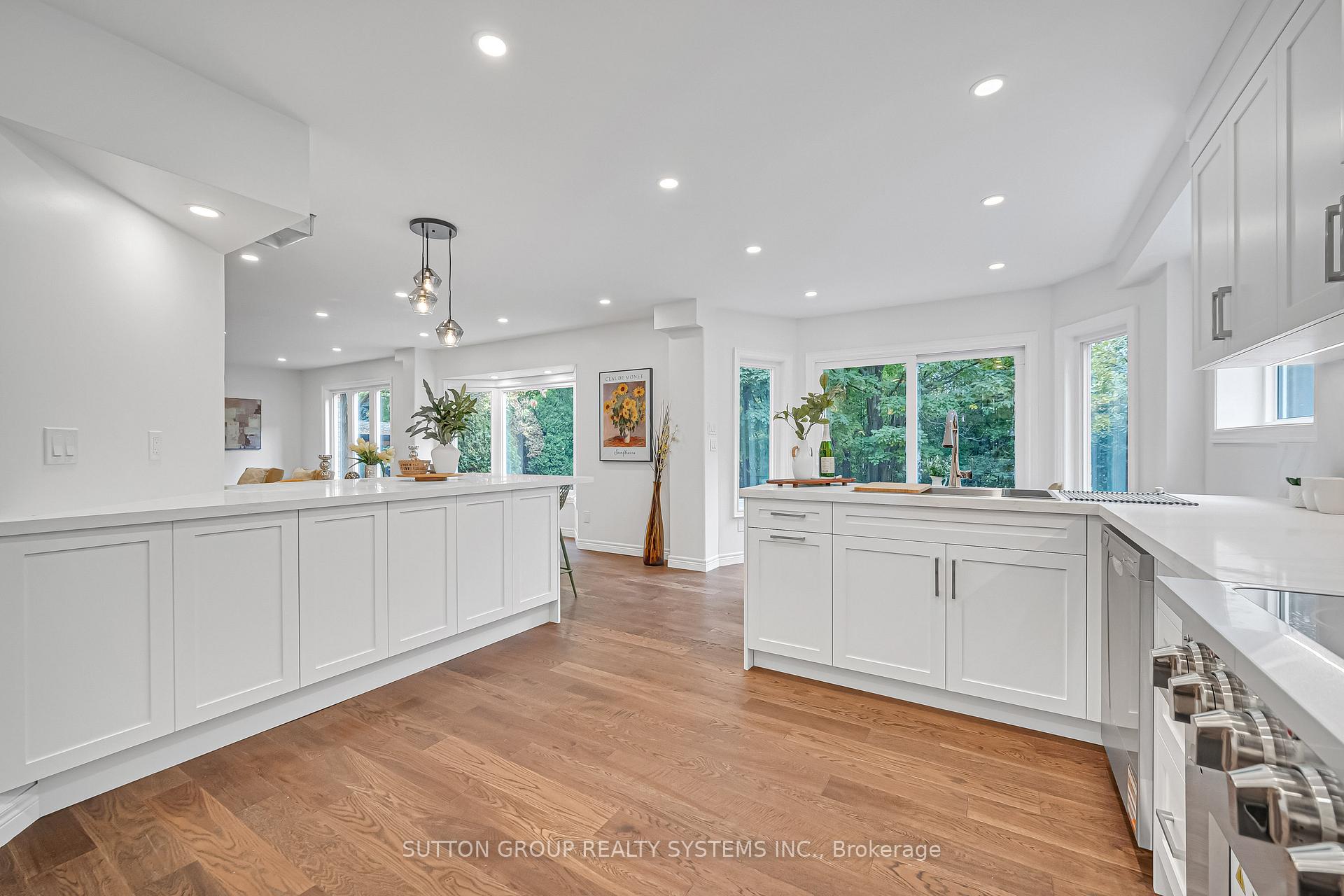 Photo 16 of 1280 Springwood Crescent, Oakville, Glen Abbey — HOMEH