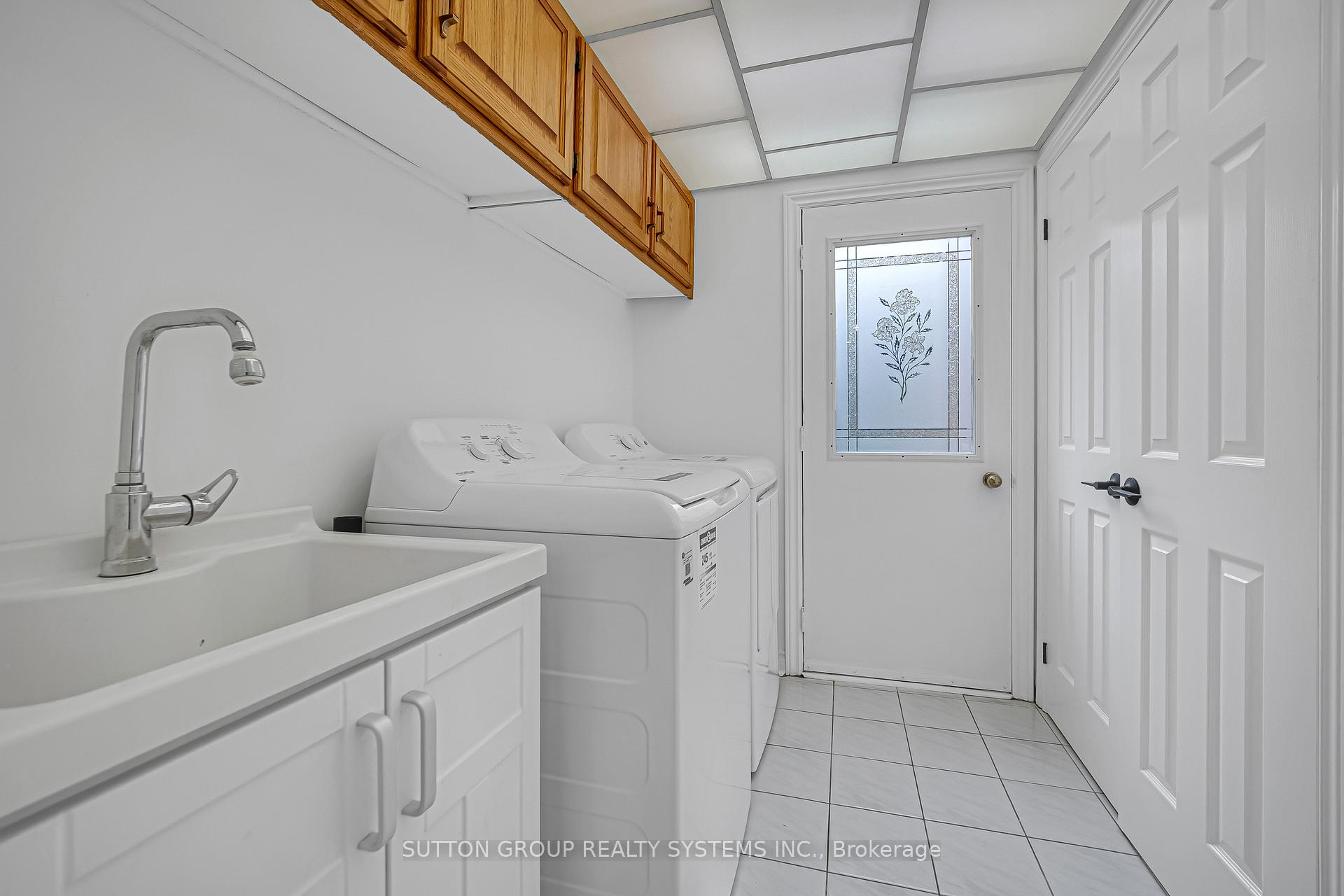 Photo 23 of 1280 Springwood Crescent, Oakville, Glen Abbey — HOMEH