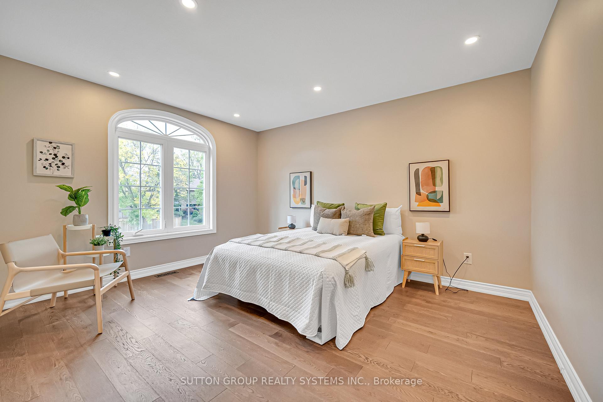 Photo 24 of 1280 Springwood Crescent, Oakville, Glen Abbey — HOMEH