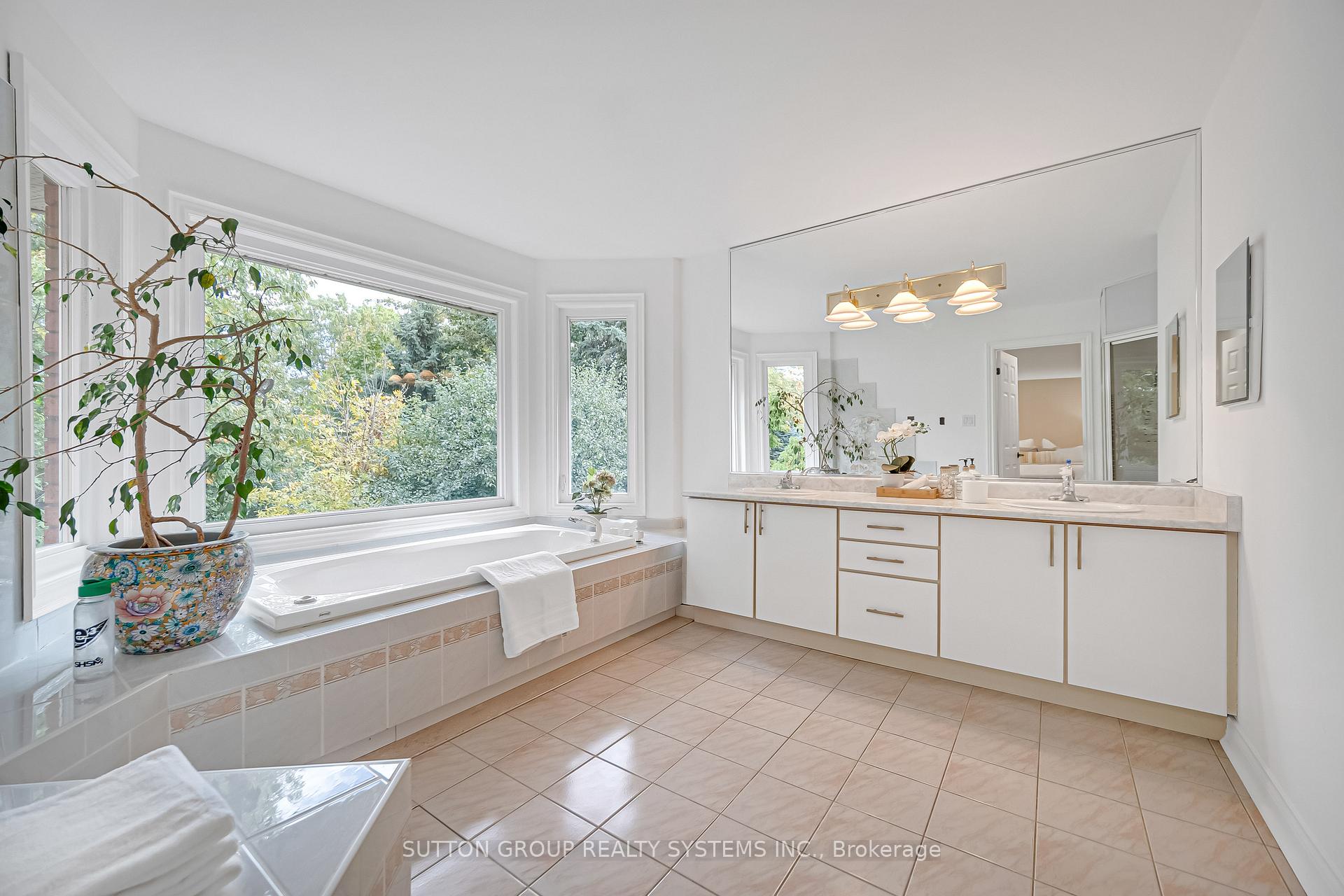 Photo 34 of 1280 Springwood Crescent, Oakville, Glen Abbey — HOMEH