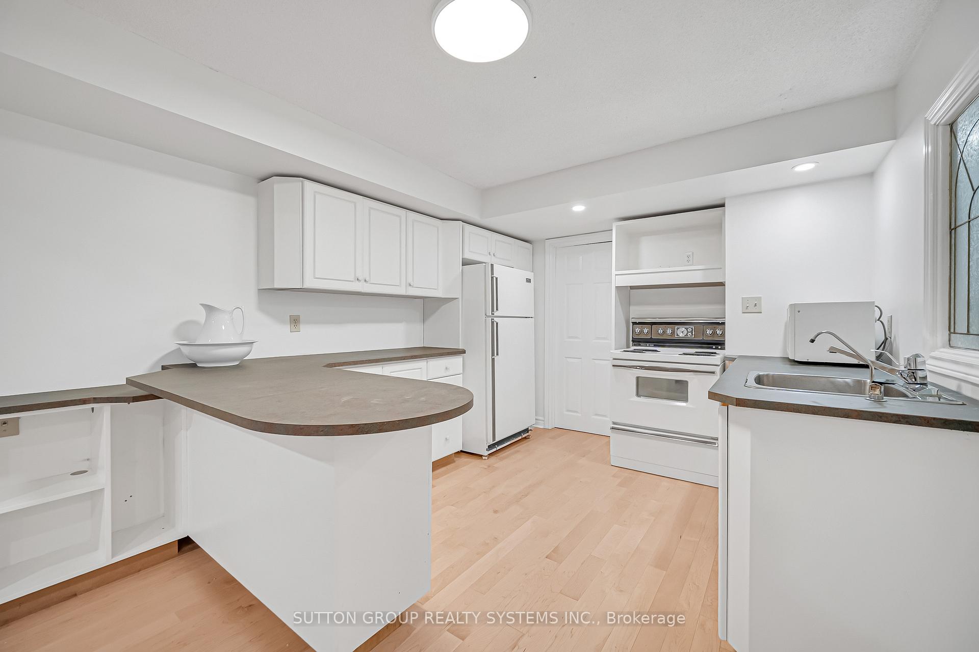 Photo 36 of 1280 Springwood Crescent, Oakville, Glen Abbey — HOMEH