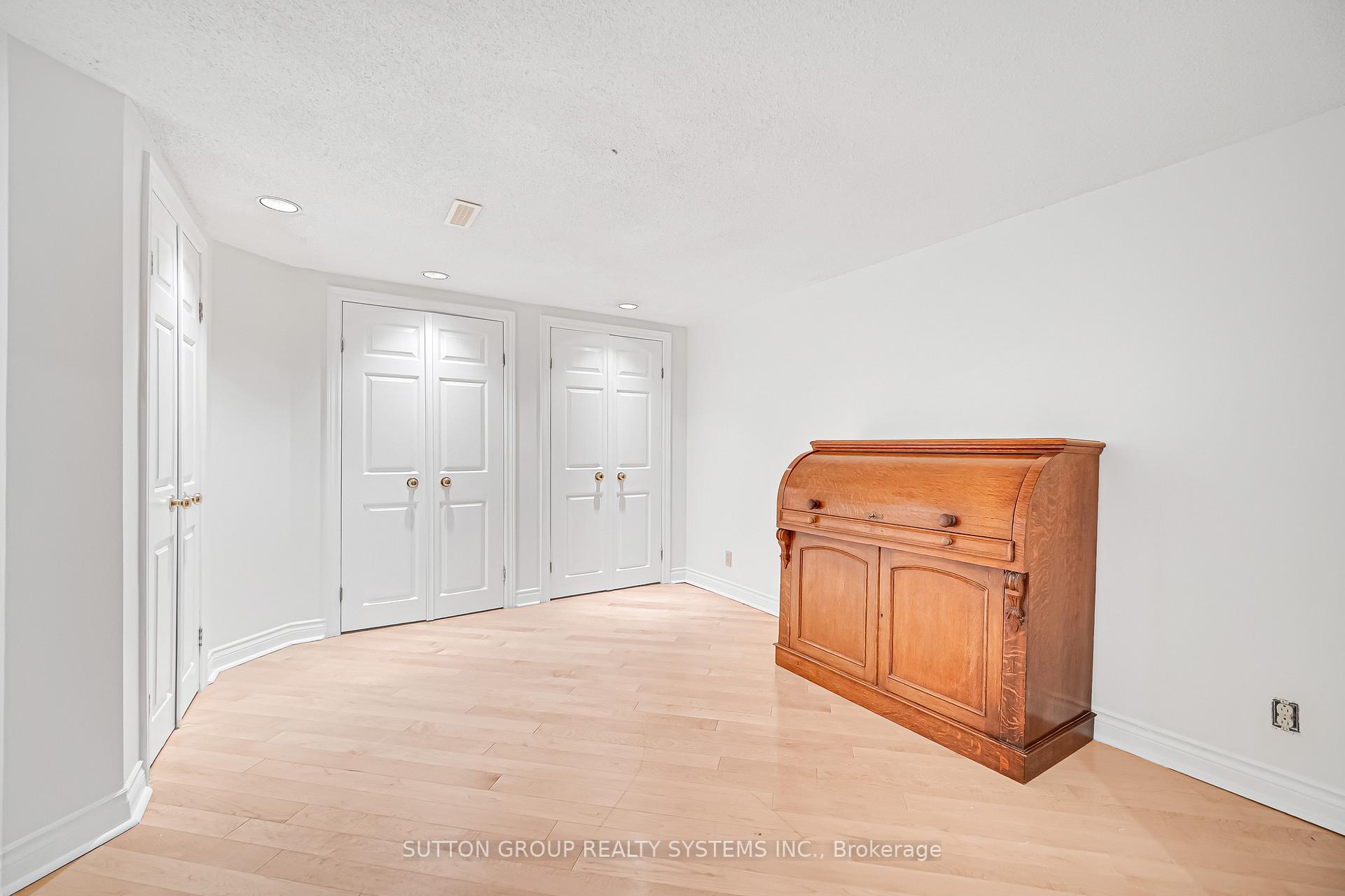 Photo 38 of 1280 Springwood Crescent, Oakville, Glen Abbey — HOMEH