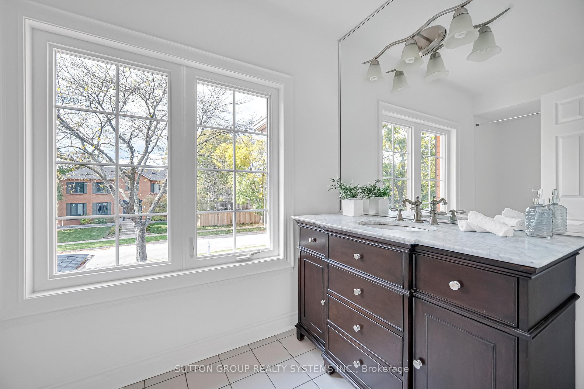 Photo 41 of 1280 Springwood Crescent, Oakville, Glen Abbey — HOMEH