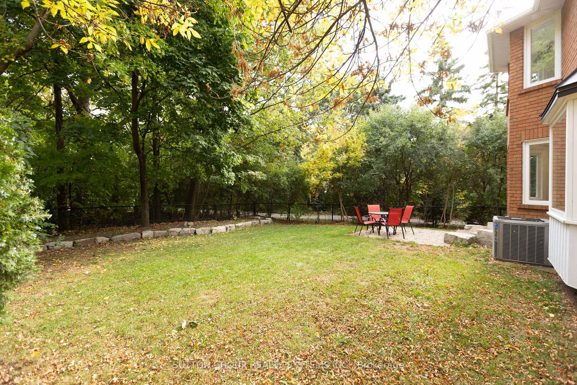 Photo 44 of 1280 Springwood Crescent, Oakville, Glen Abbey — HOMEH