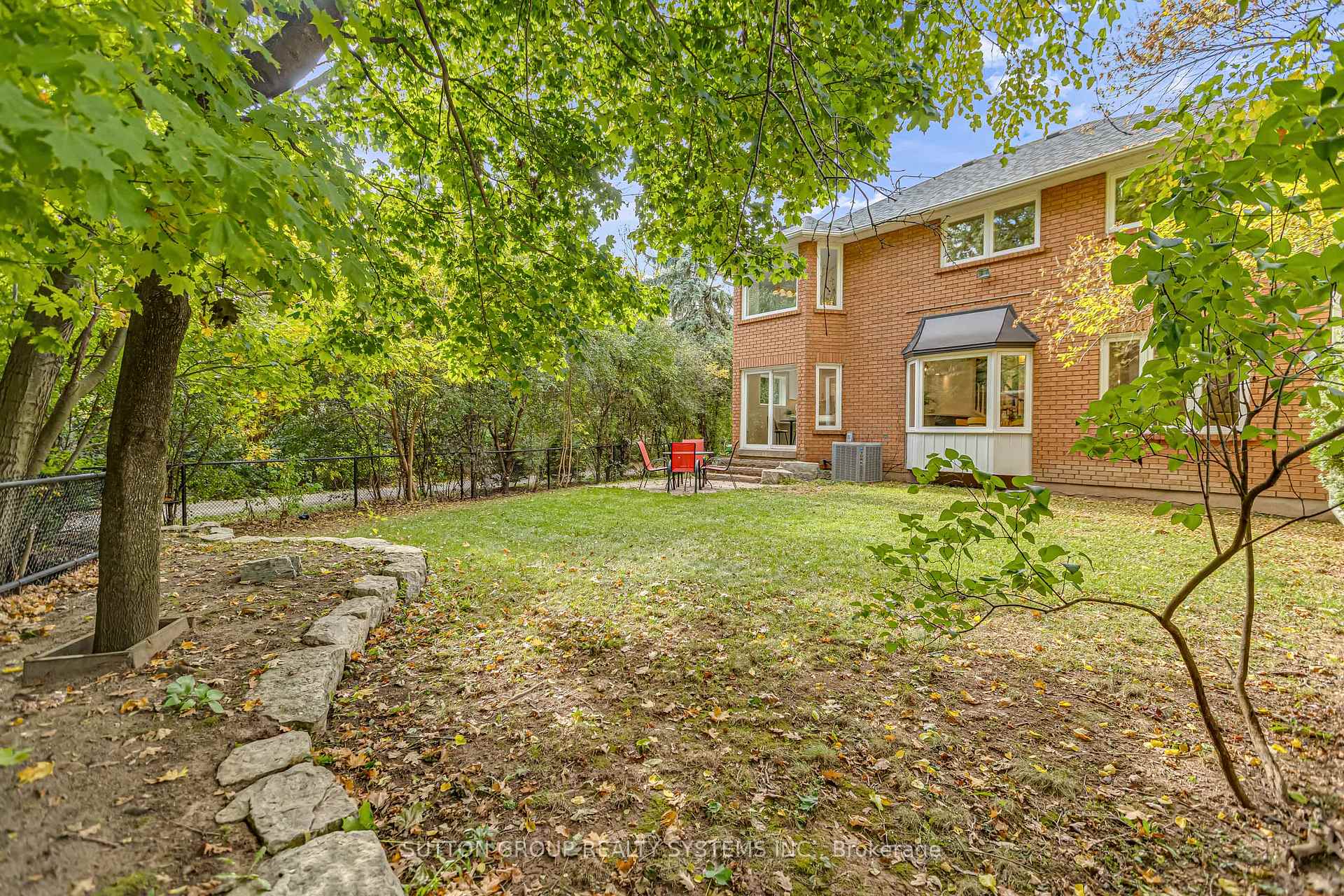 Photo 46 of 1280 Springwood Crescent, Oakville, Glen Abbey — HOMEH