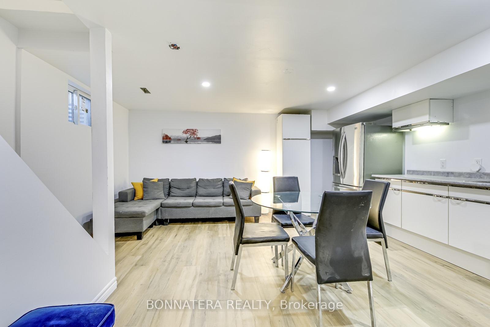 Photo 5 of Unit Bsmt, 67 Hammond Road, Mississauga, Streetsville — HOMEH