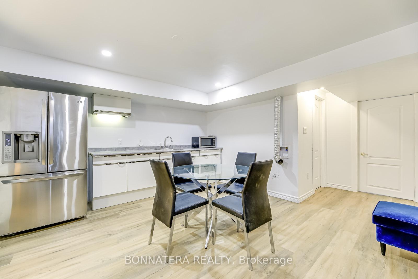 Photo 4 of Unit Bsmt, 67 Hammond Road, Mississauga, Streetsville — HOMEH