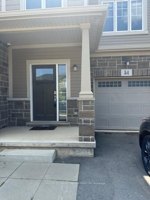 Front of 54 Lymburner Street