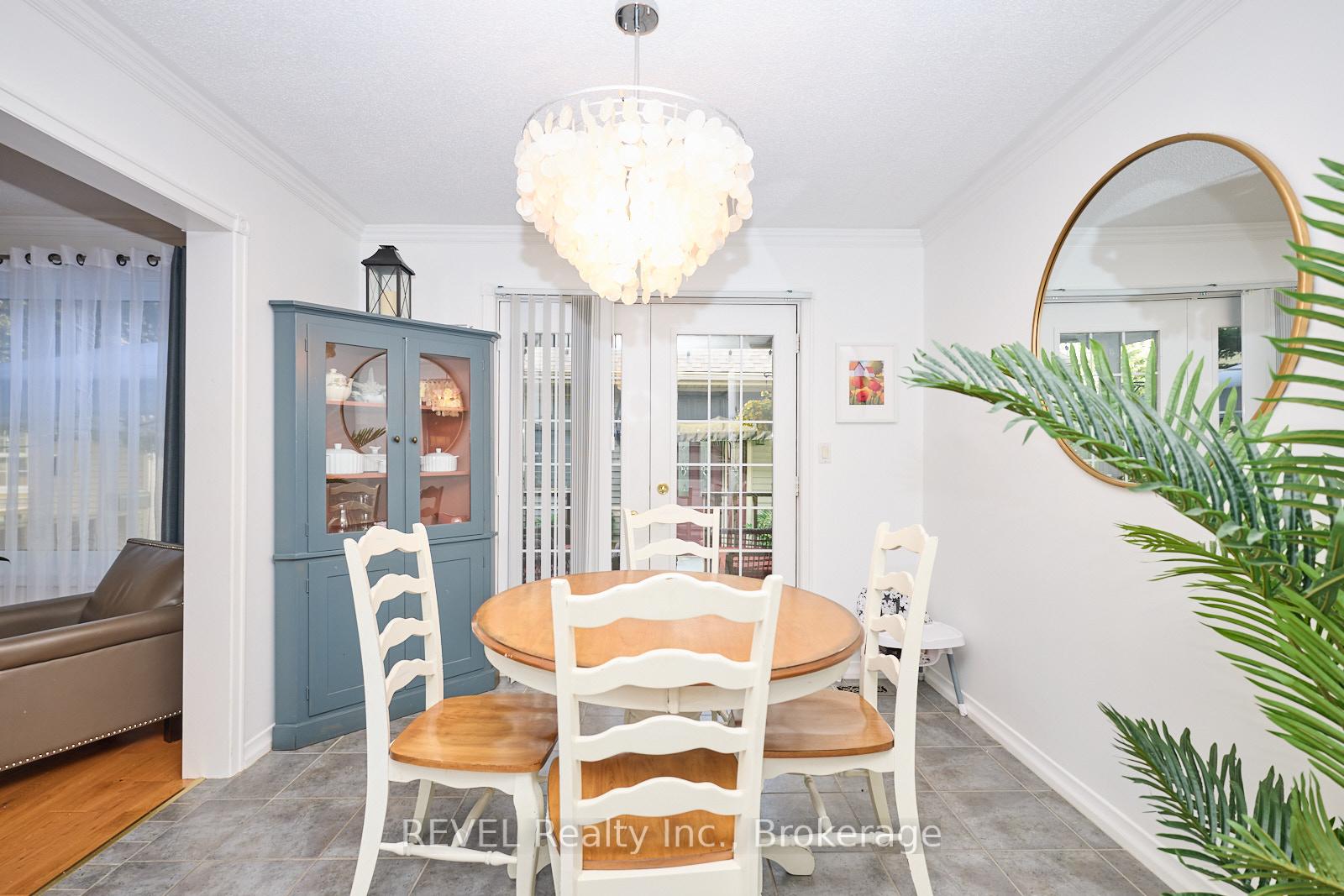 Photo 9 of 6585 Kuhn Crescent, Niagara Falls, West Wood — HOMEH
