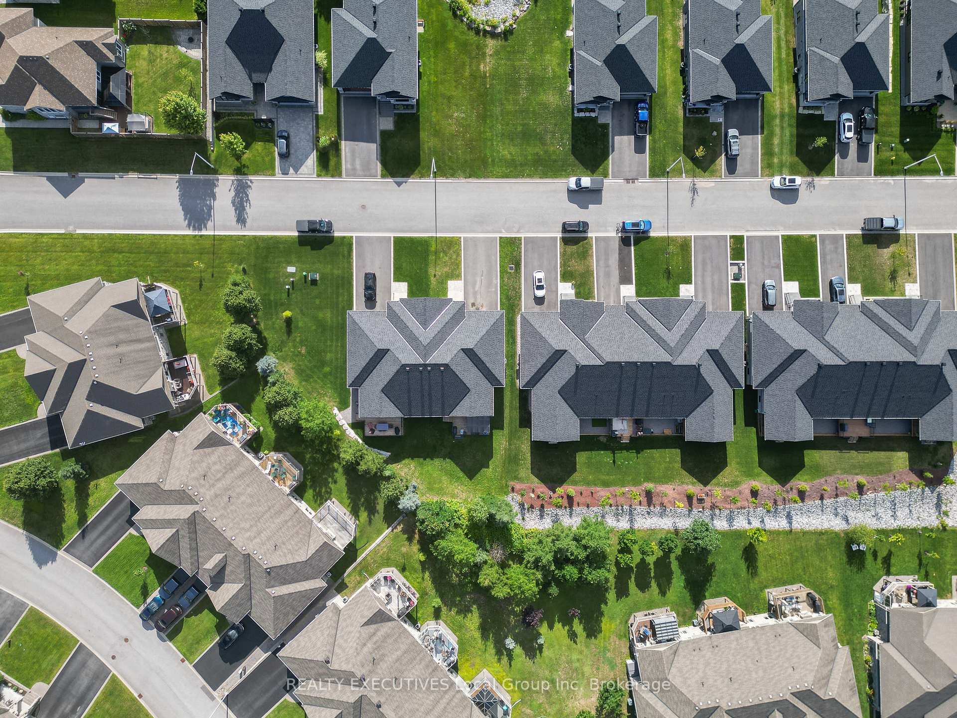 Photo 8 of 6 Silver Maple Lane, North Bay, Airport — HOMEH