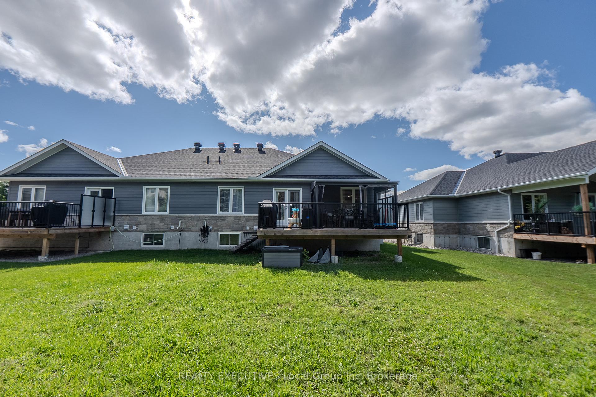 Photo 13 of 6 Silver Maple Lane, North Bay, Airport — HOMEH