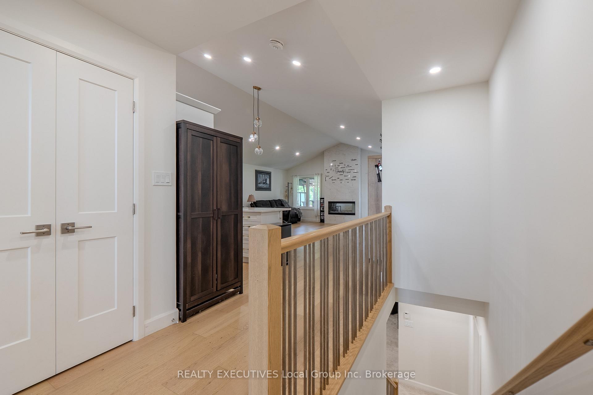 Photo 17 of 6 Silver Maple Lane, North Bay, Airport — HOMEH