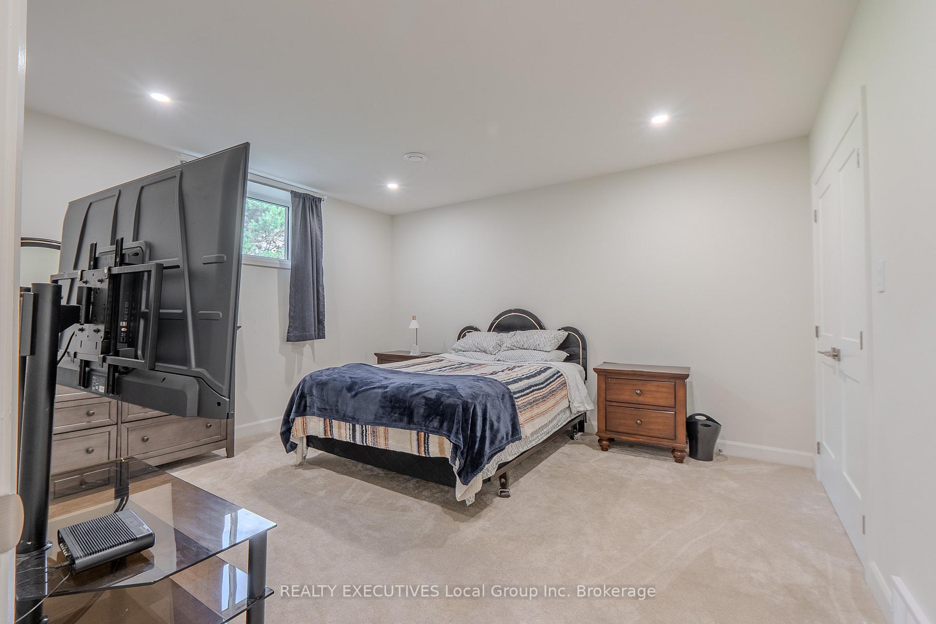 Photo 36 of 6 Silver Maple Lane, North Bay, Airport — HOMEH