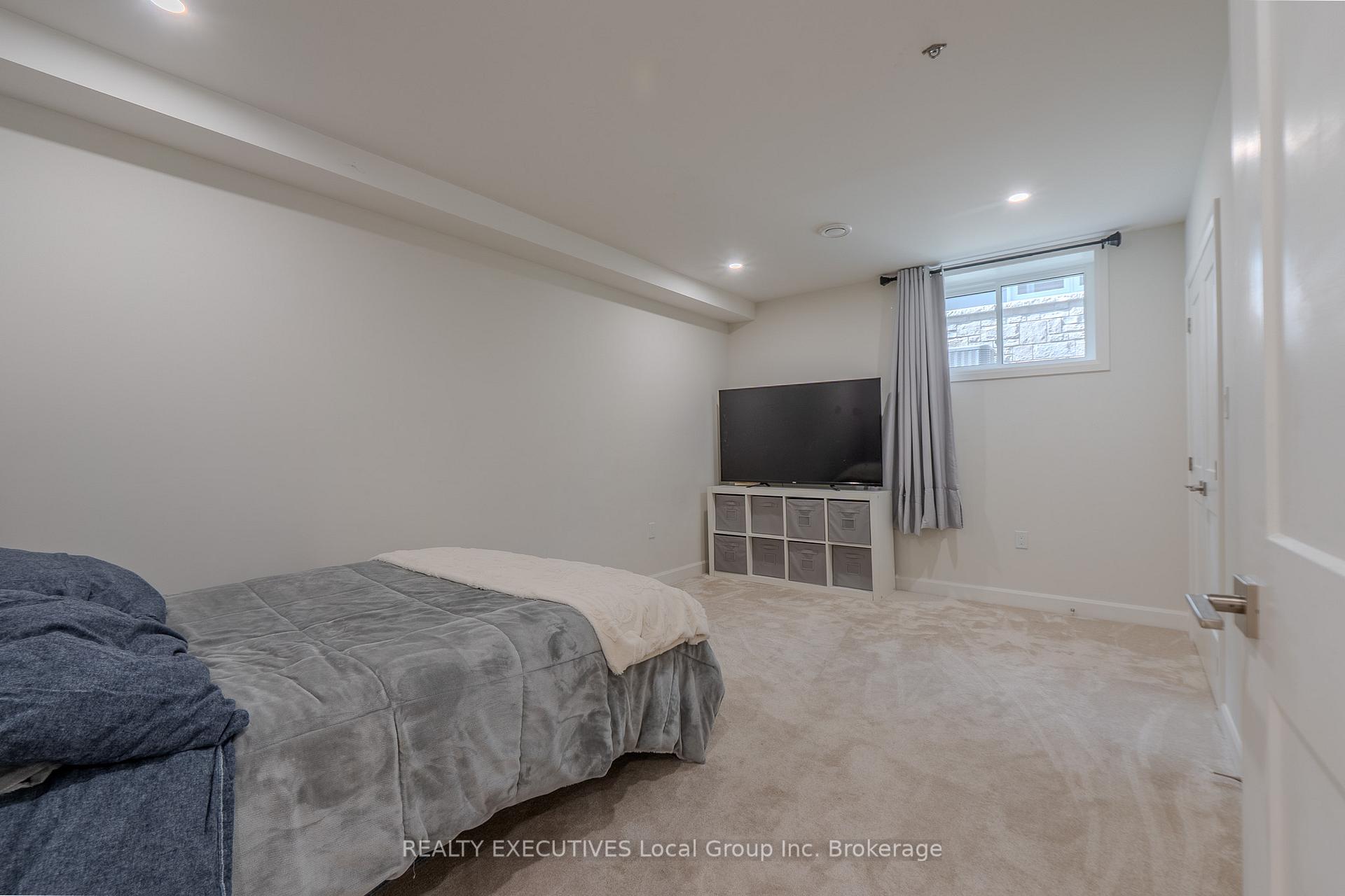 Photo 37 of 6 Silver Maple Lane, North Bay, Airport — HOMEH
