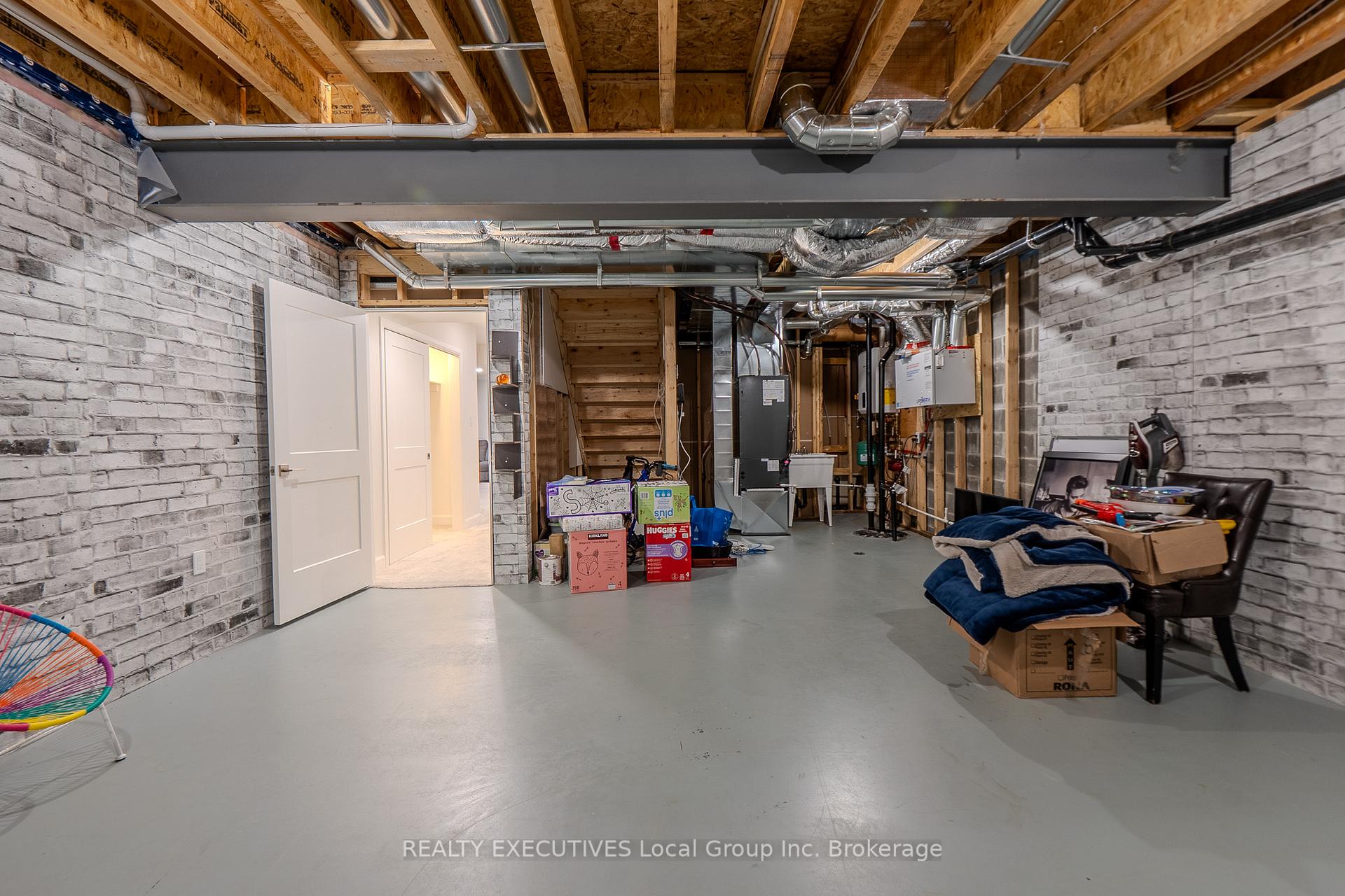 Photo 40 of 6 Silver Maple Lane, North Bay, Airport — HOMEH