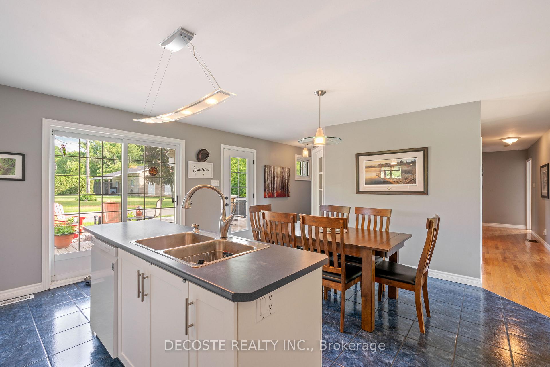 Photo 5 of 21190 County 10 Road, North Glengarry, North Glengarry (Lochiel) Twp — HOMEH