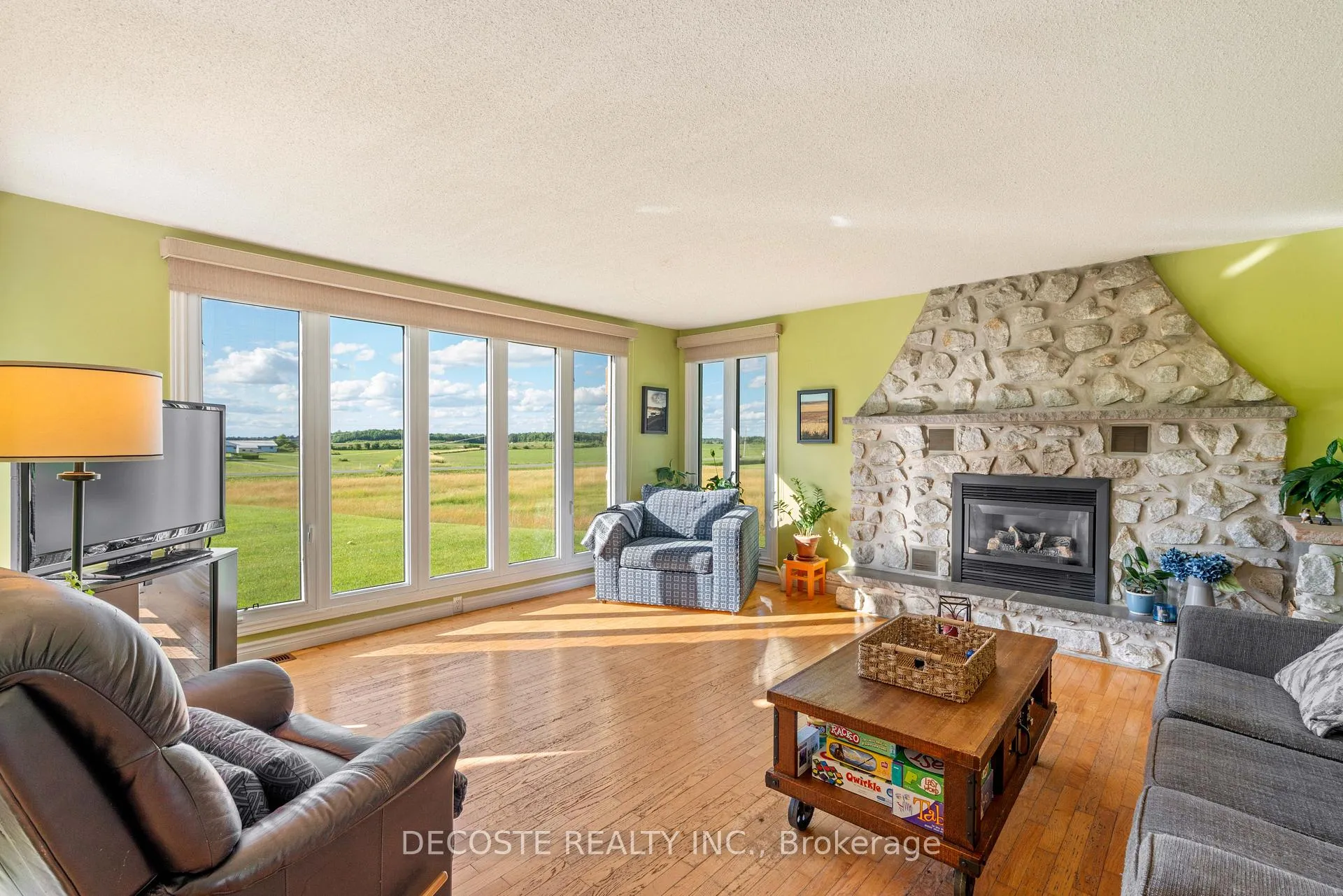 Photo 7 of 21190 County 10 Road, North Glengarry, North Glengarry (Lochiel) Twp — HOMEH
