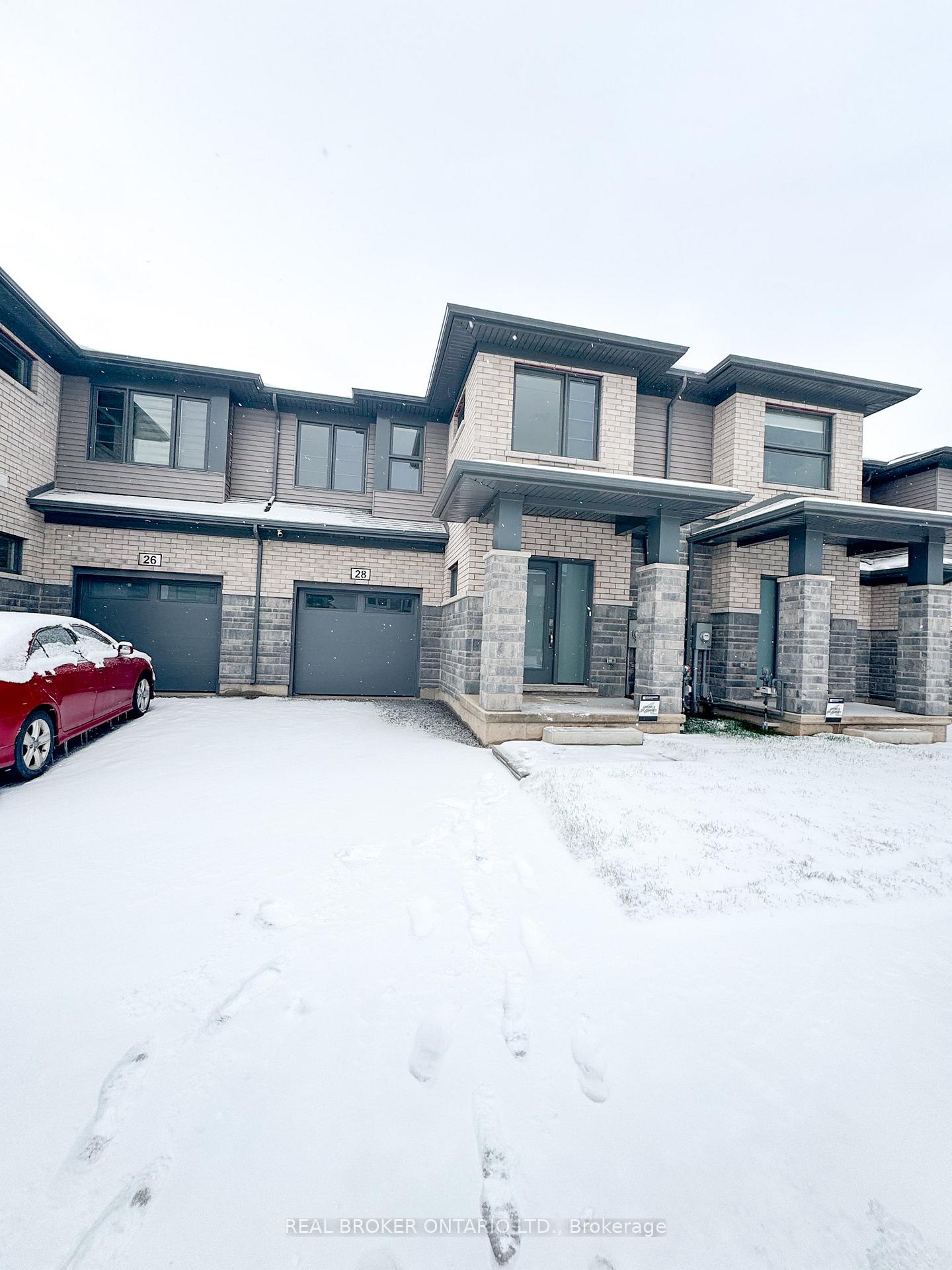 Photo 1 of 28 Samuel Avenue, Pelham, Fonthill — HOMEH