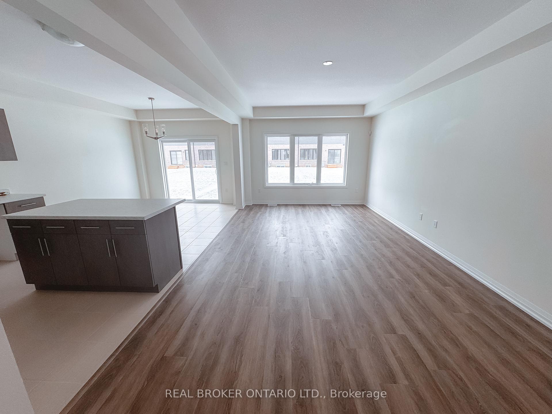 Photo 6 of 28 Samuel Avenue, Pelham, Fonthill — HOMEH