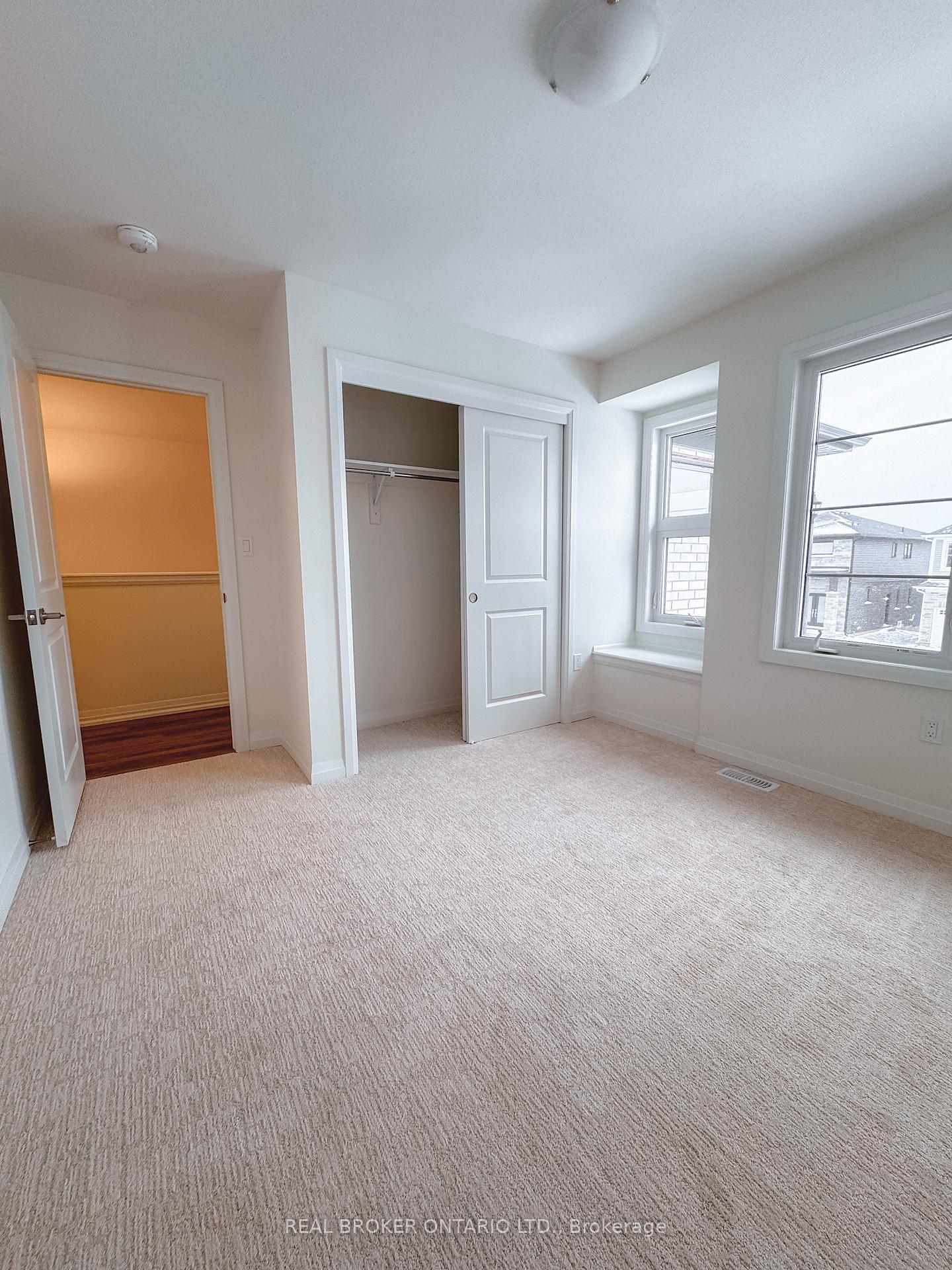 Photo 11 of 28 Samuel Avenue, Pelham, Fonthill — HOMEH